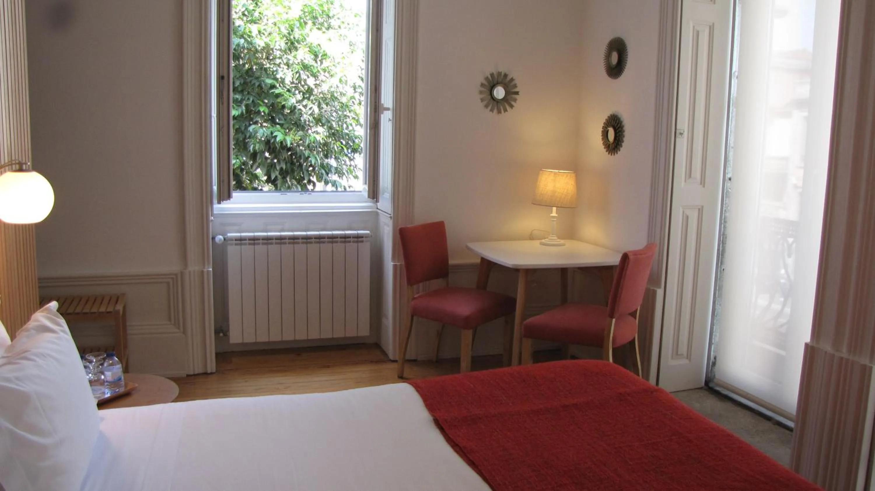 Day, Bed in Koolhouse Porto