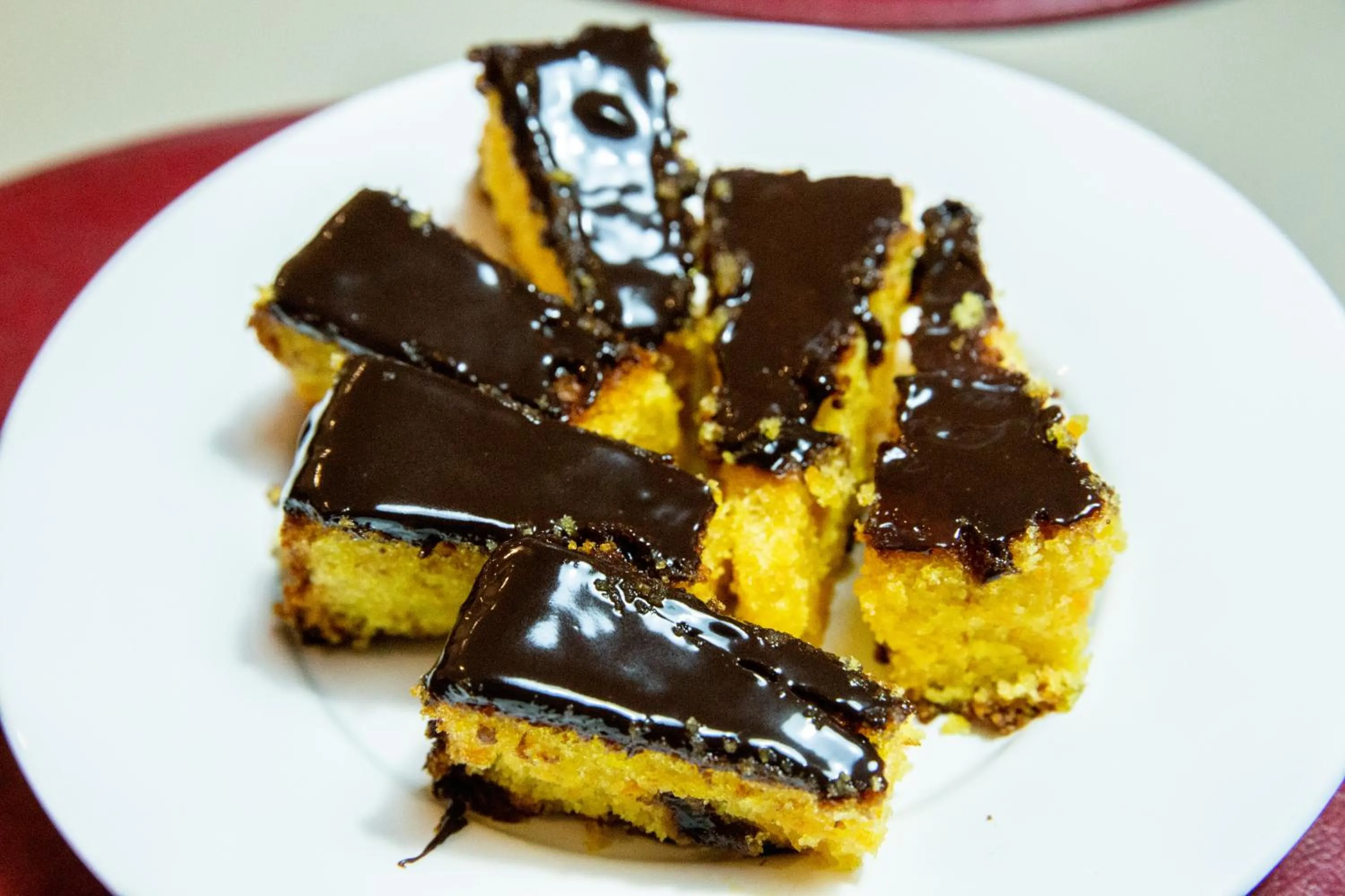 Food in Carlton Plaza Torre