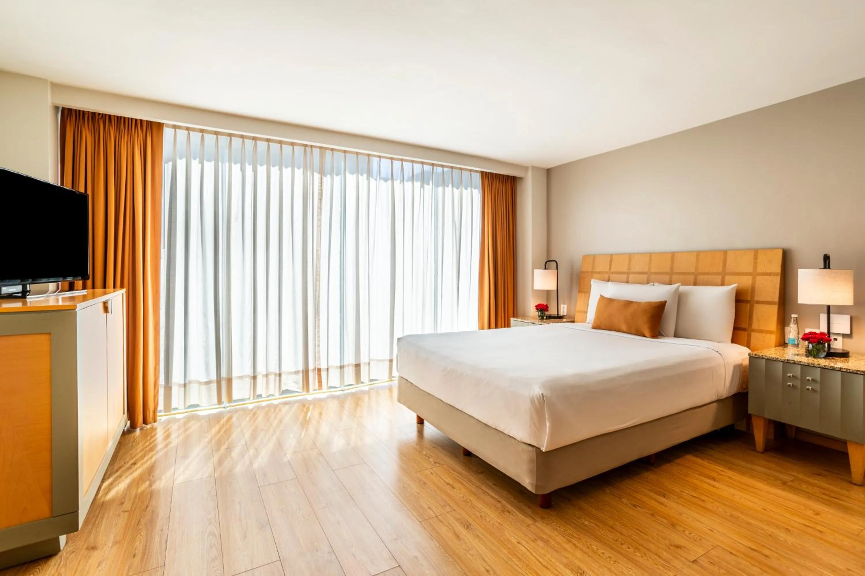 Bedroom, Bed in Alteza Polanco