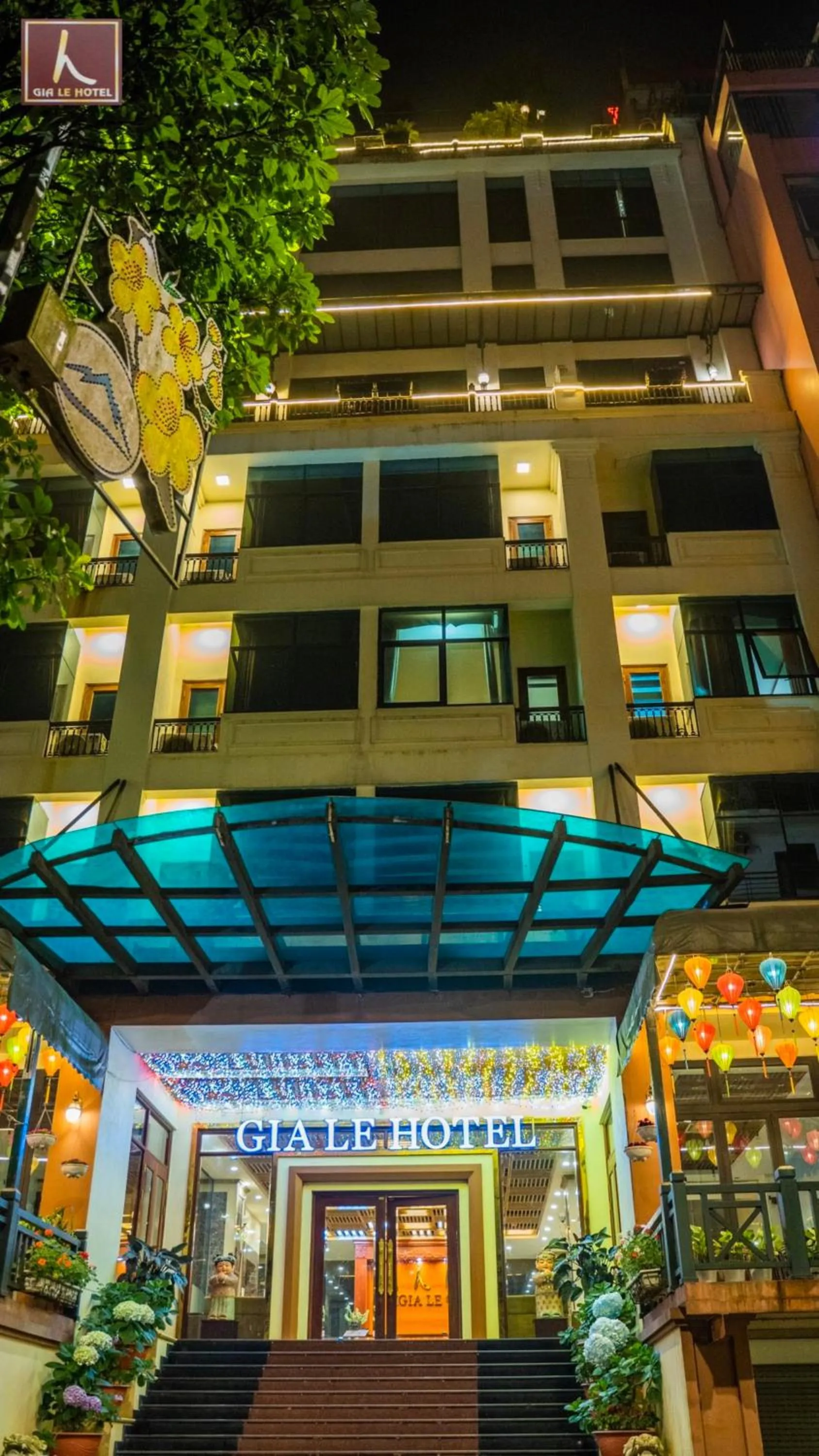 Property building in Gia Le Hotel