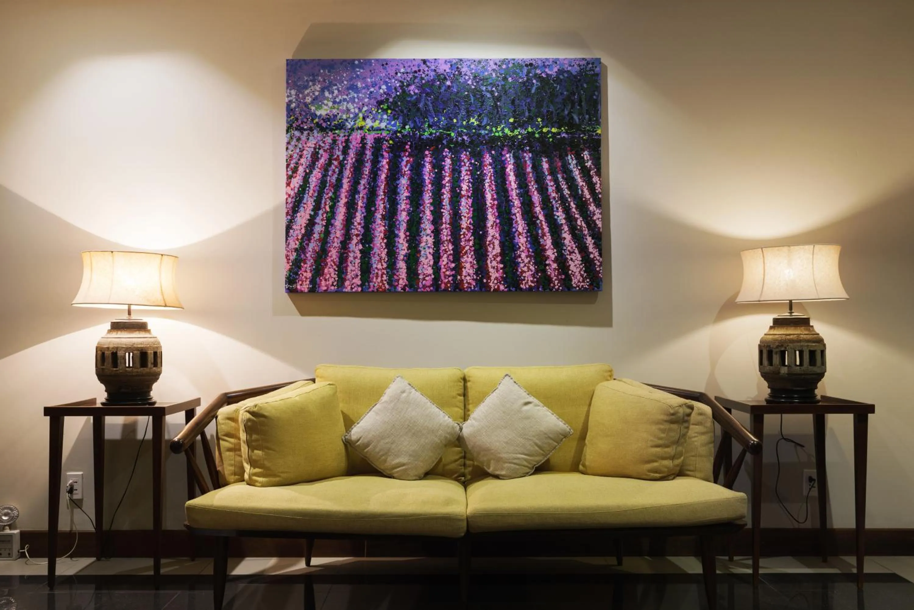 Communal lounge/ TV room in Dan Oasis Hotel and Apartment