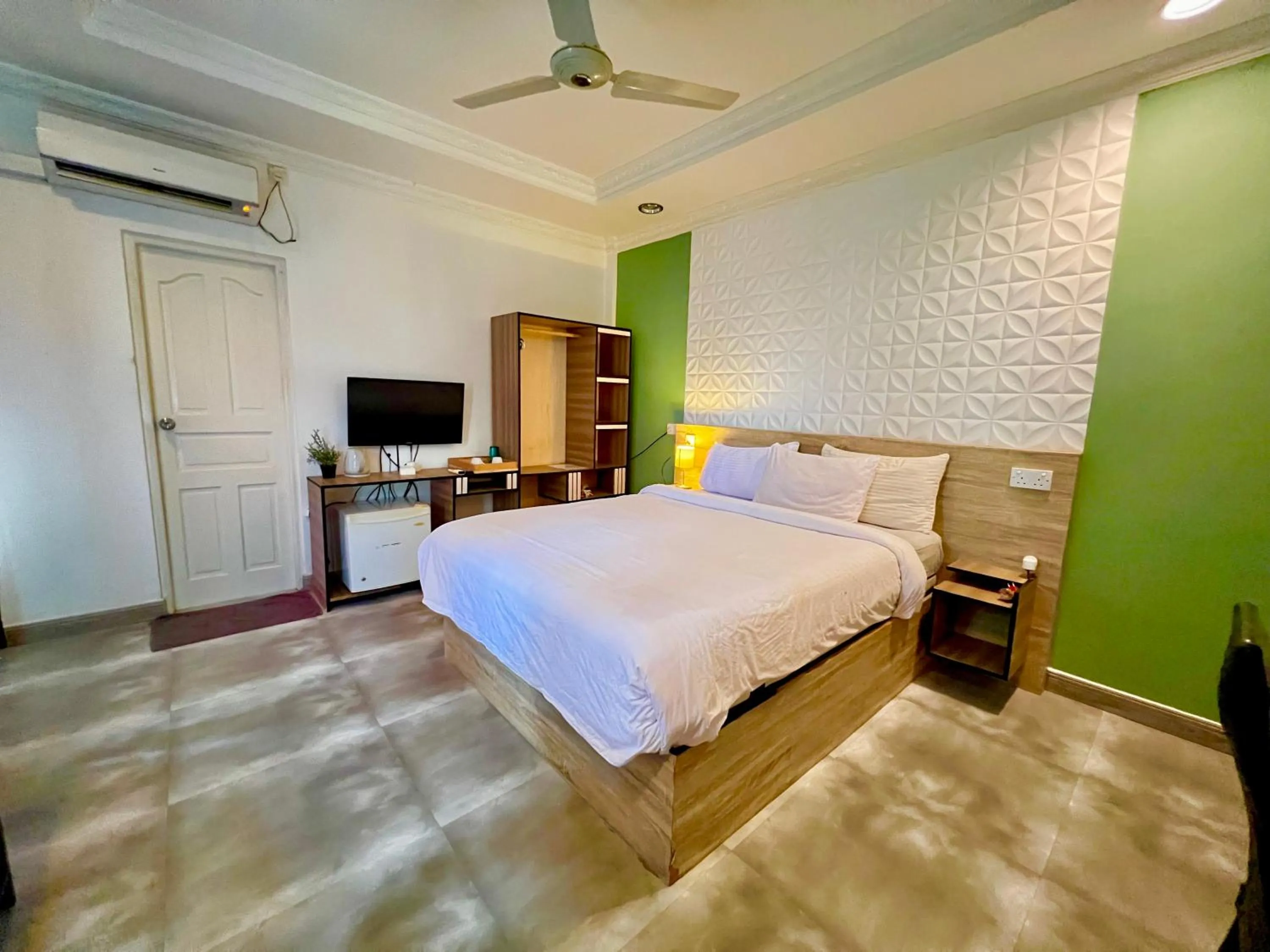 Bed in Koimala Hotel