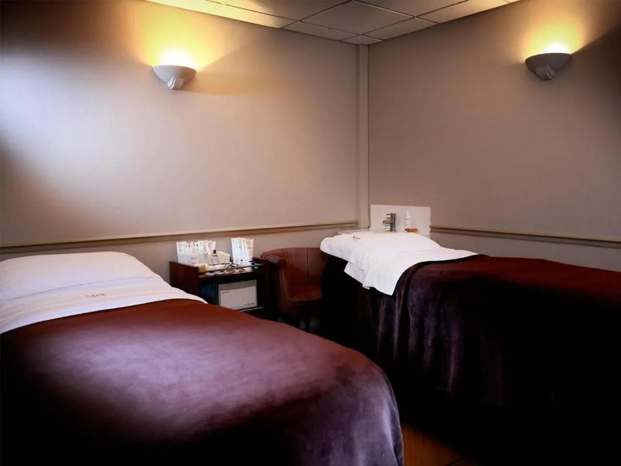 Spa and wellness centre/facilities, Bed in Macdonald Botley Park Hotel & Spa