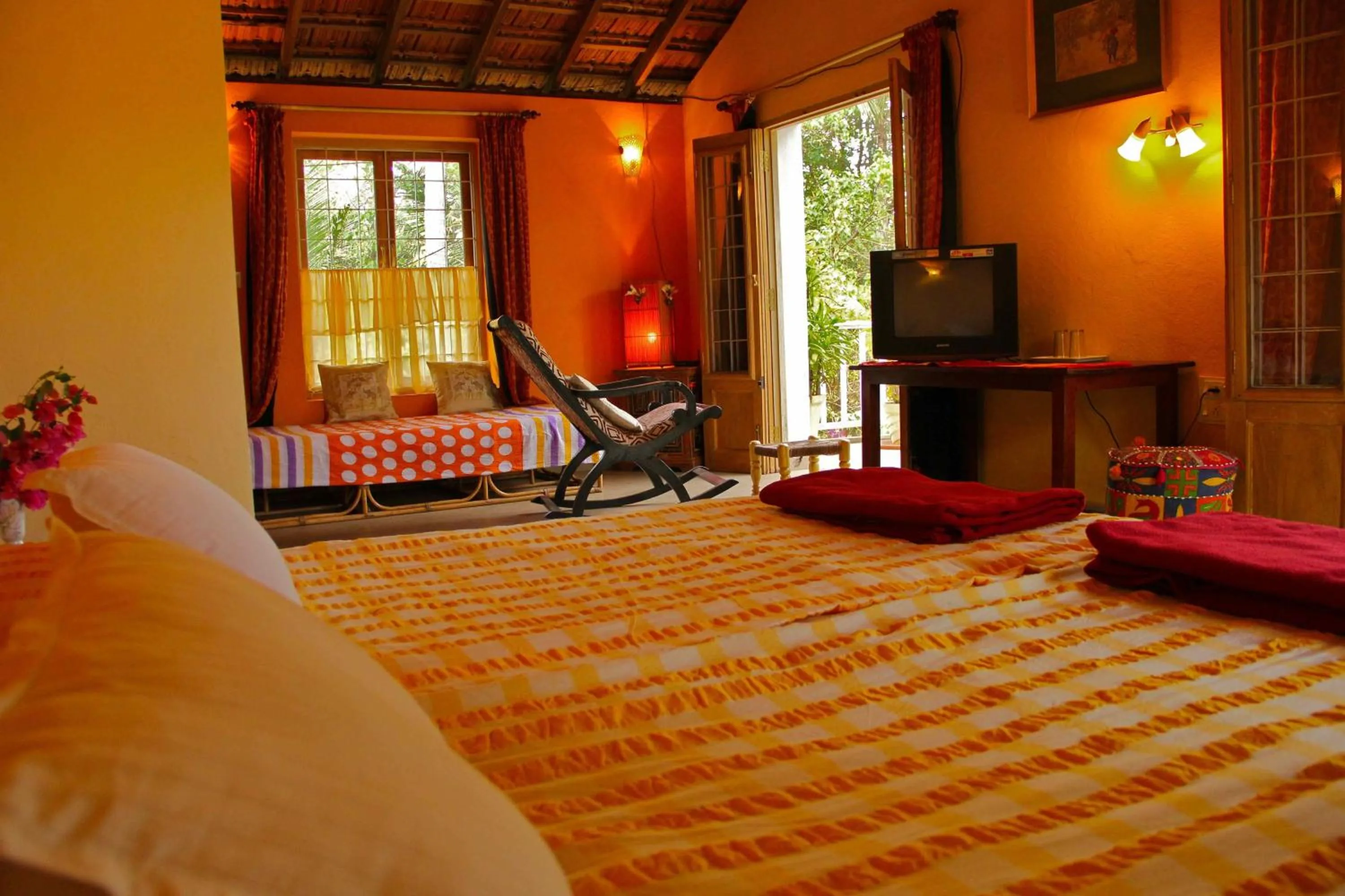 Day, Bed in Michèle's Garden