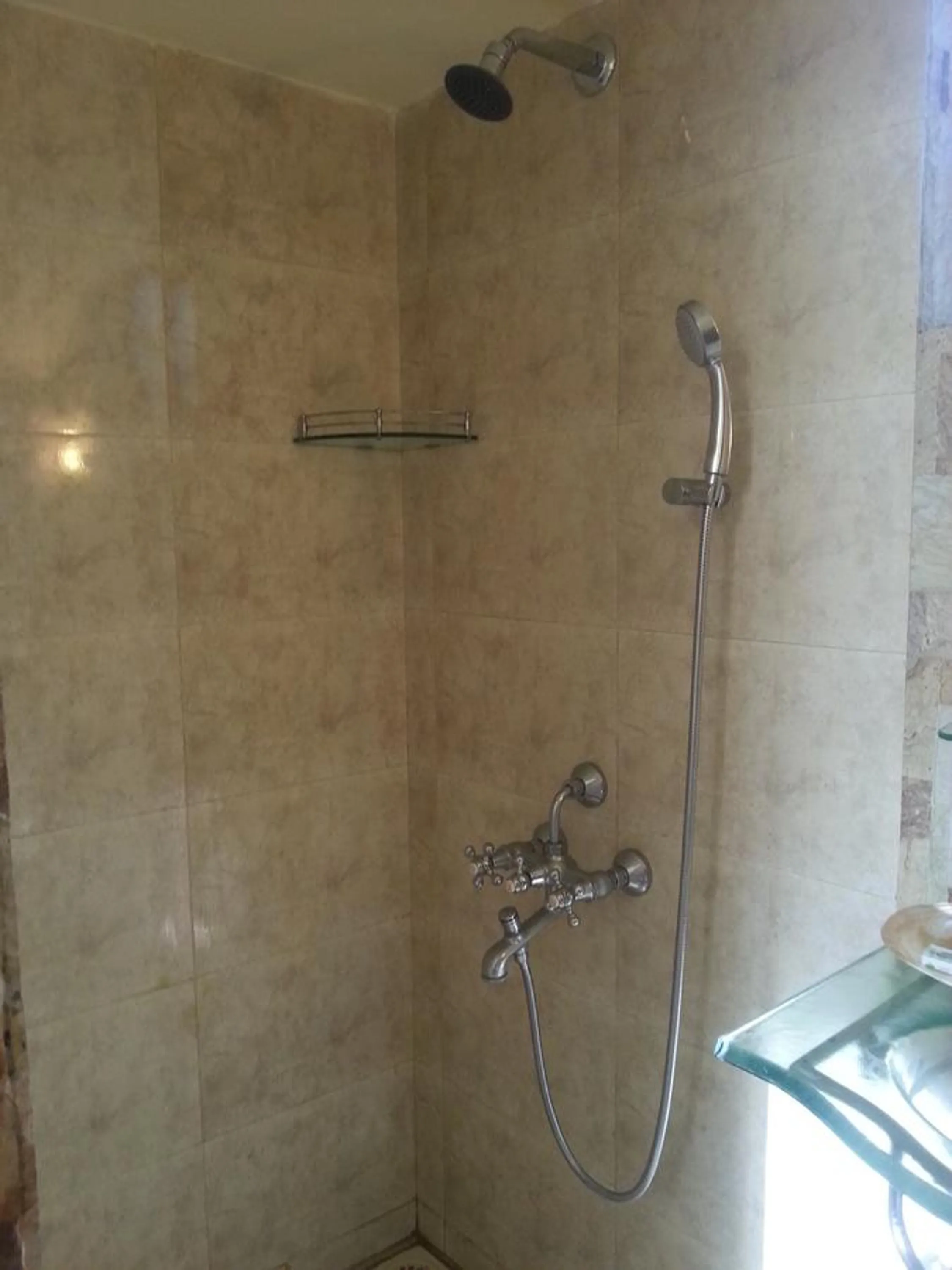 Shower in Michèle's Garden