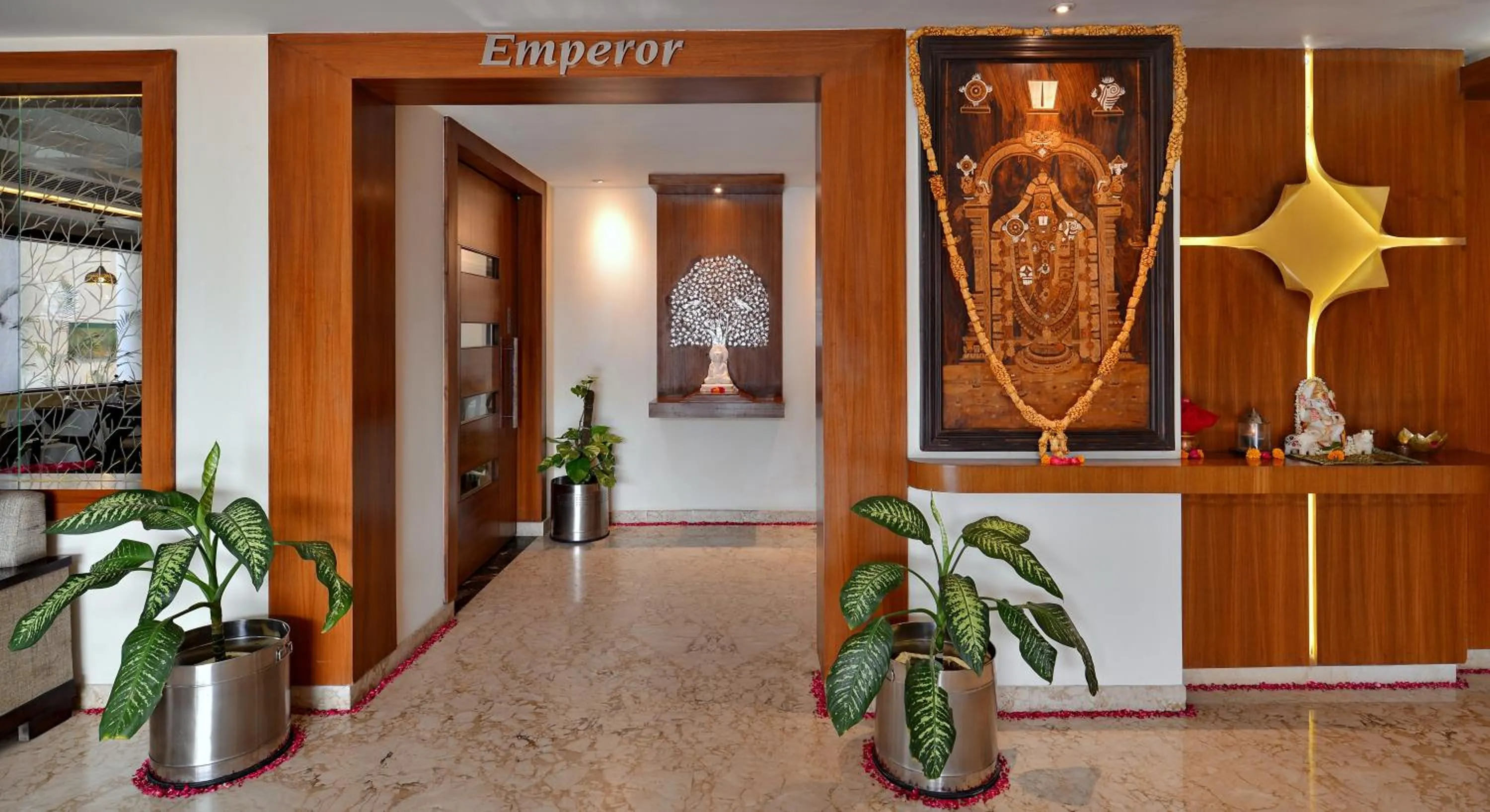 Decorative detail in Hotel Seven Hills Tower