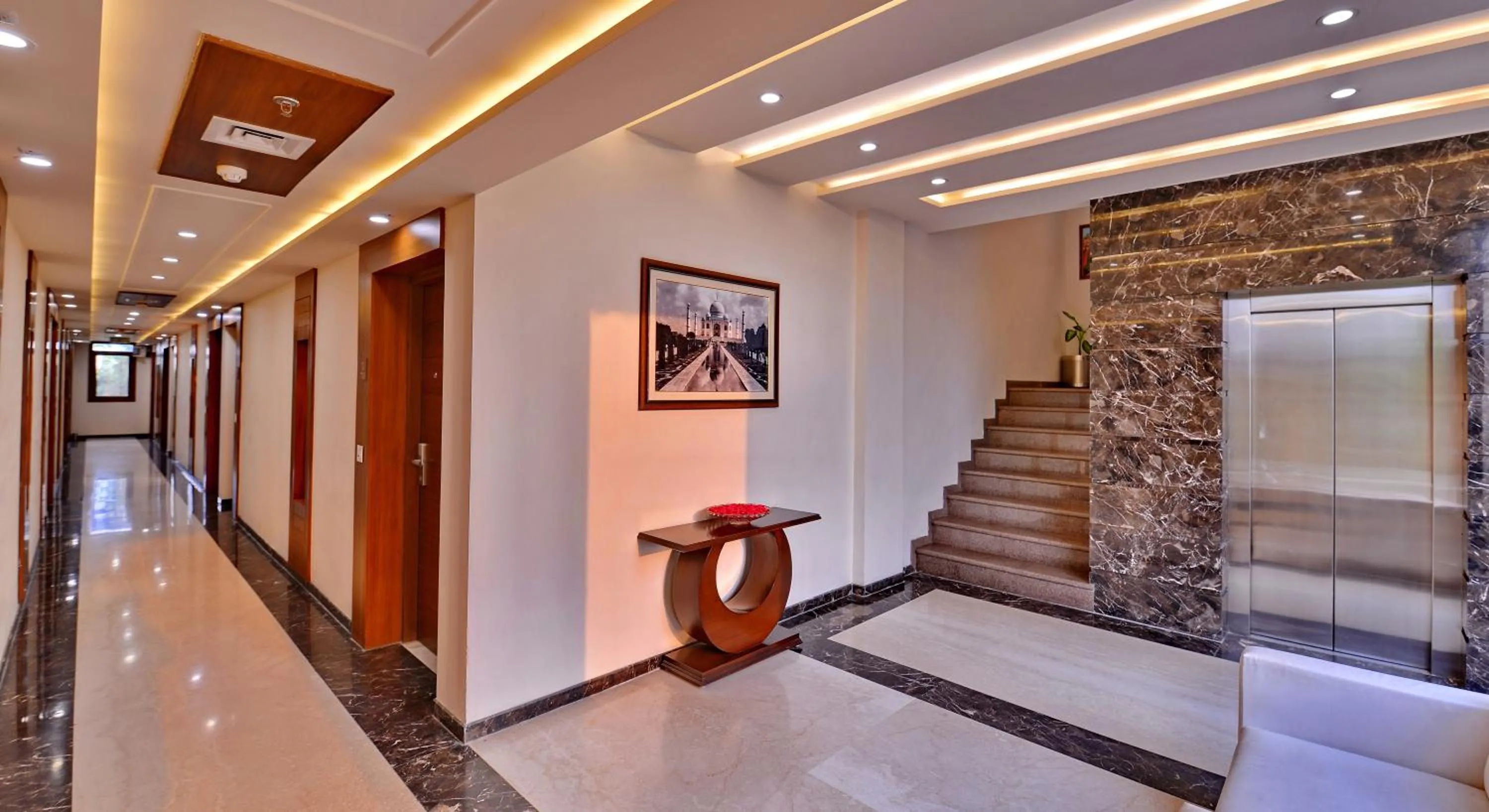 Decorative detail in Hotel Seven Hills Tower