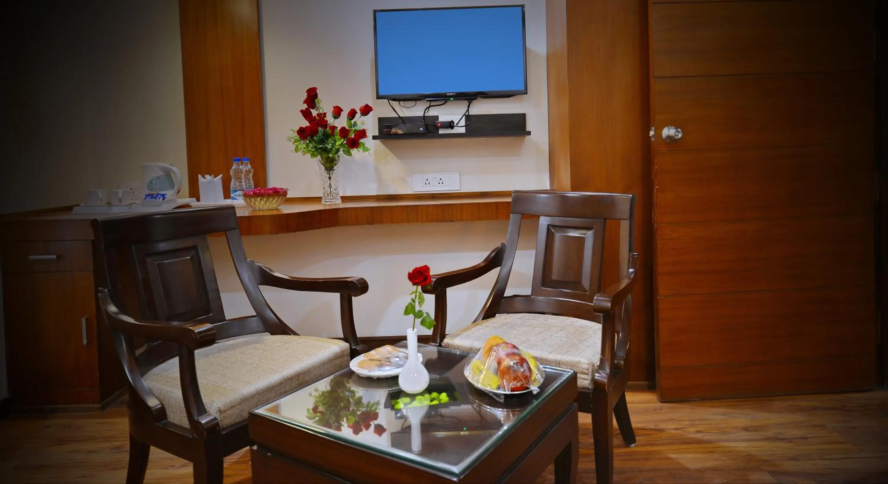 Food and drinks in Hotel Seven Hills Tower