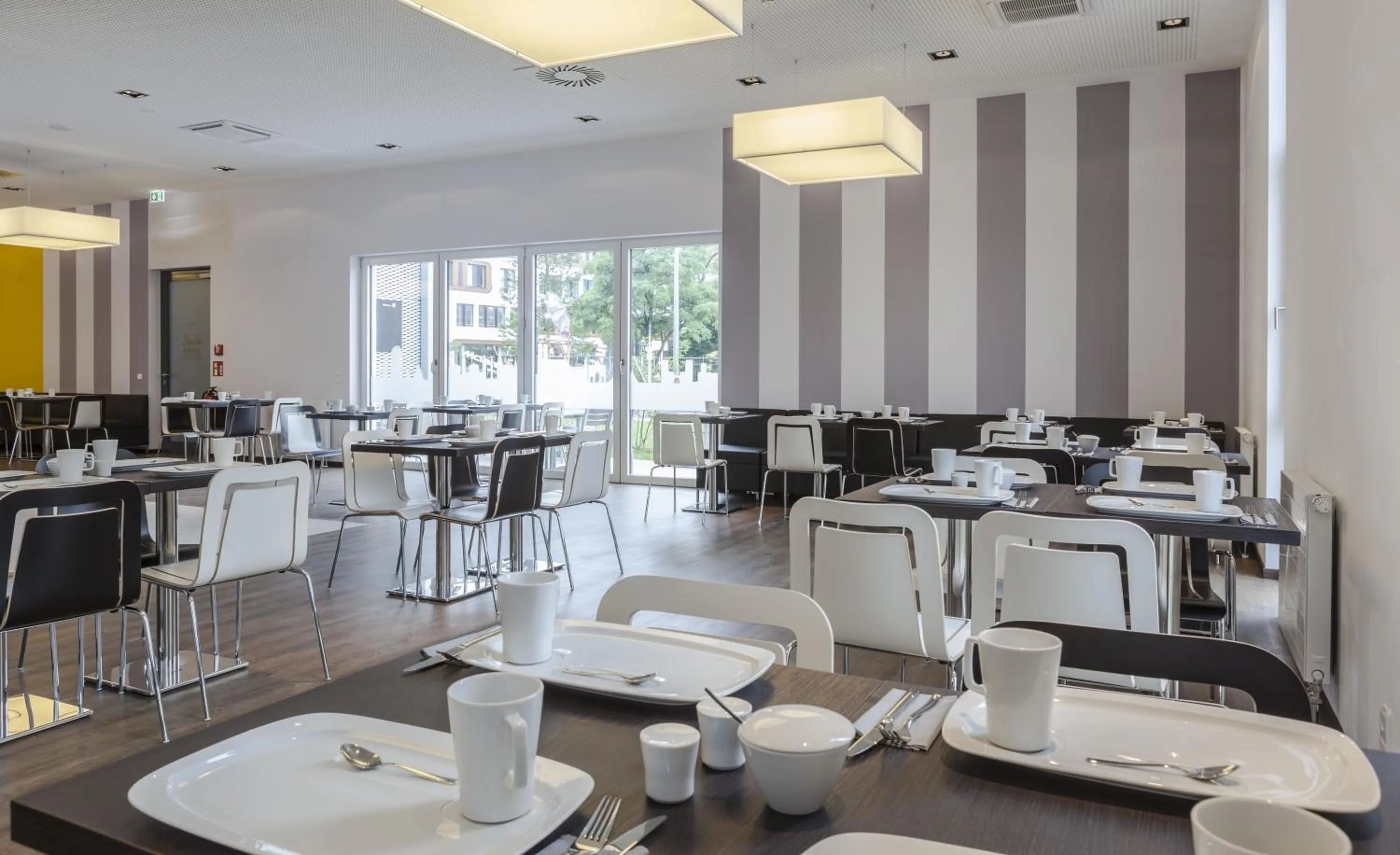 Lounge or bar in Star G Hotel Premium München Domagkstraße