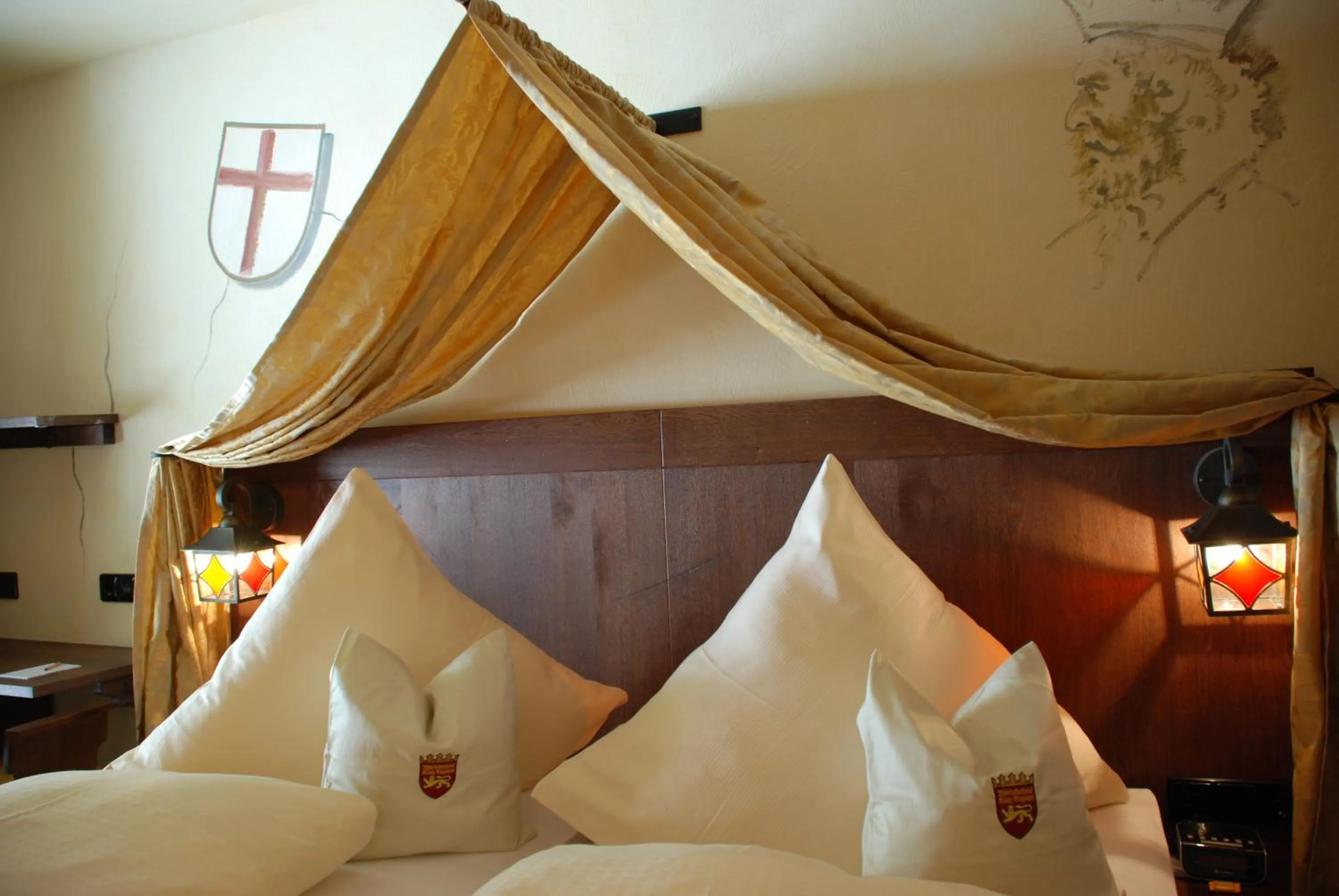 Bedroom, Bed in Mittelalterhotel-Gästehaus Rauchfang