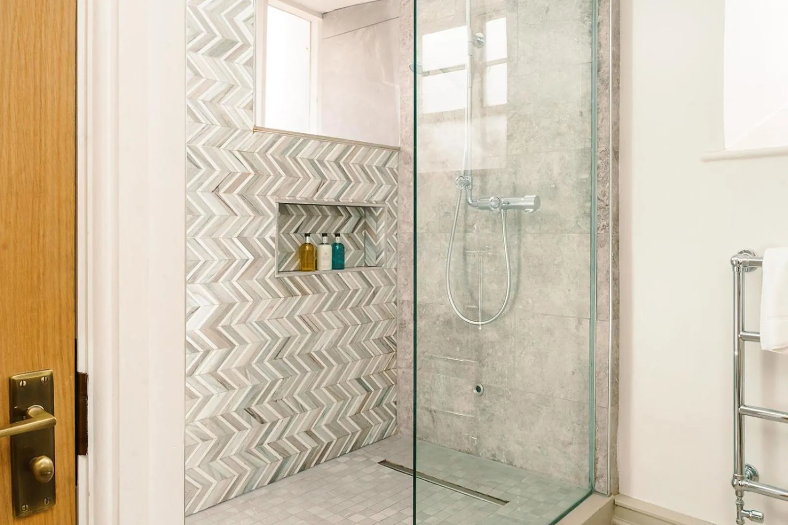 Shower in The Manor House Hotel and Golf Club