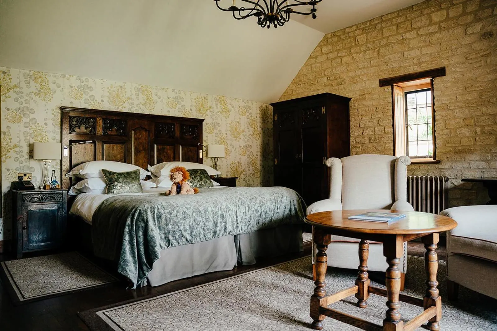 Bed in The Manor House Hotel and Golf Club