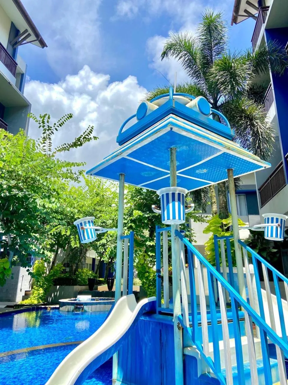 Day in Menara Laut Hotel