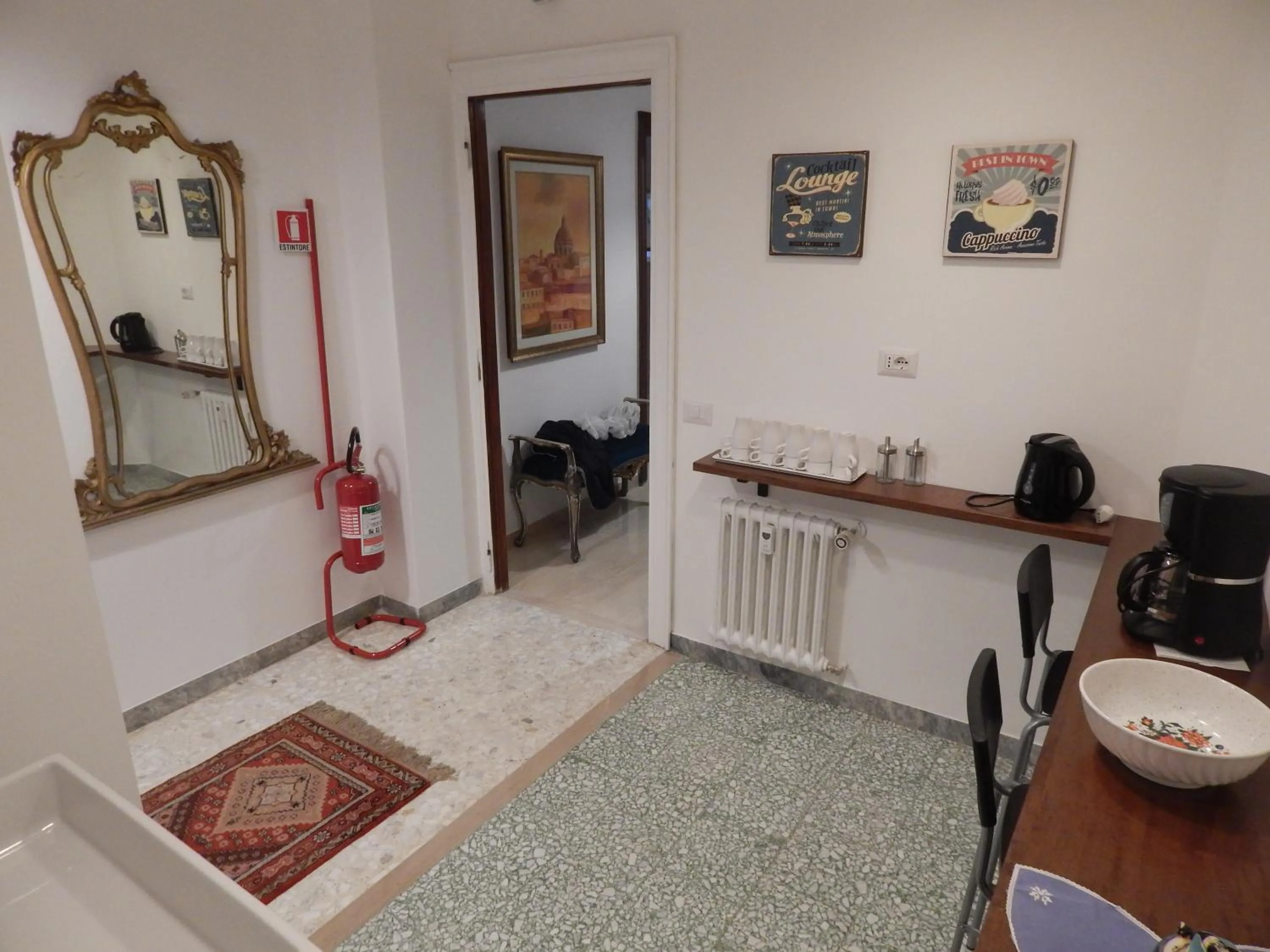 Decorative detail in Affittacamere Roma Centro, Musei Vaticani Rooms