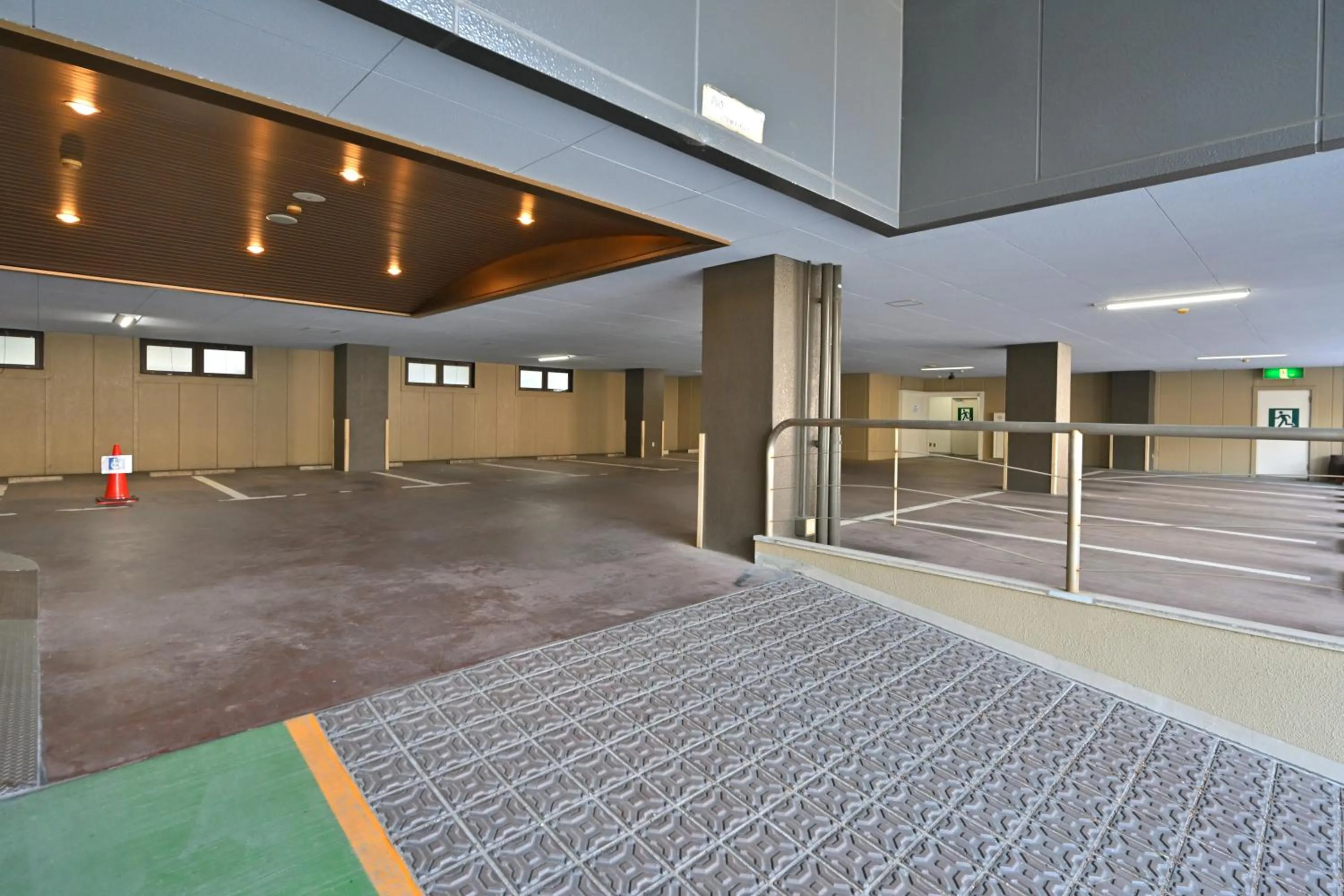 Parking in Wakayama Daini Fuji Hotel