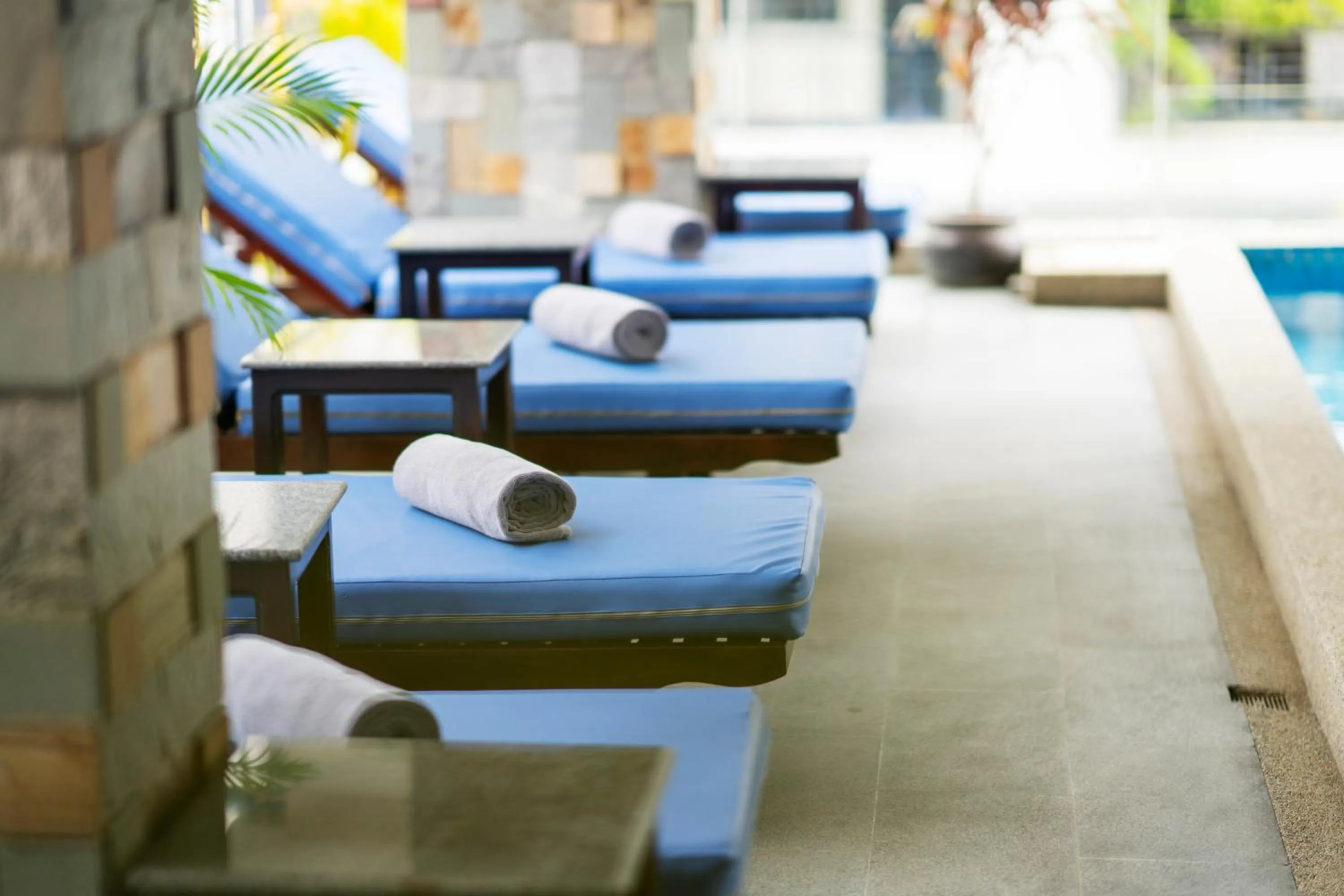 Swimming pool in ARISON Hotel