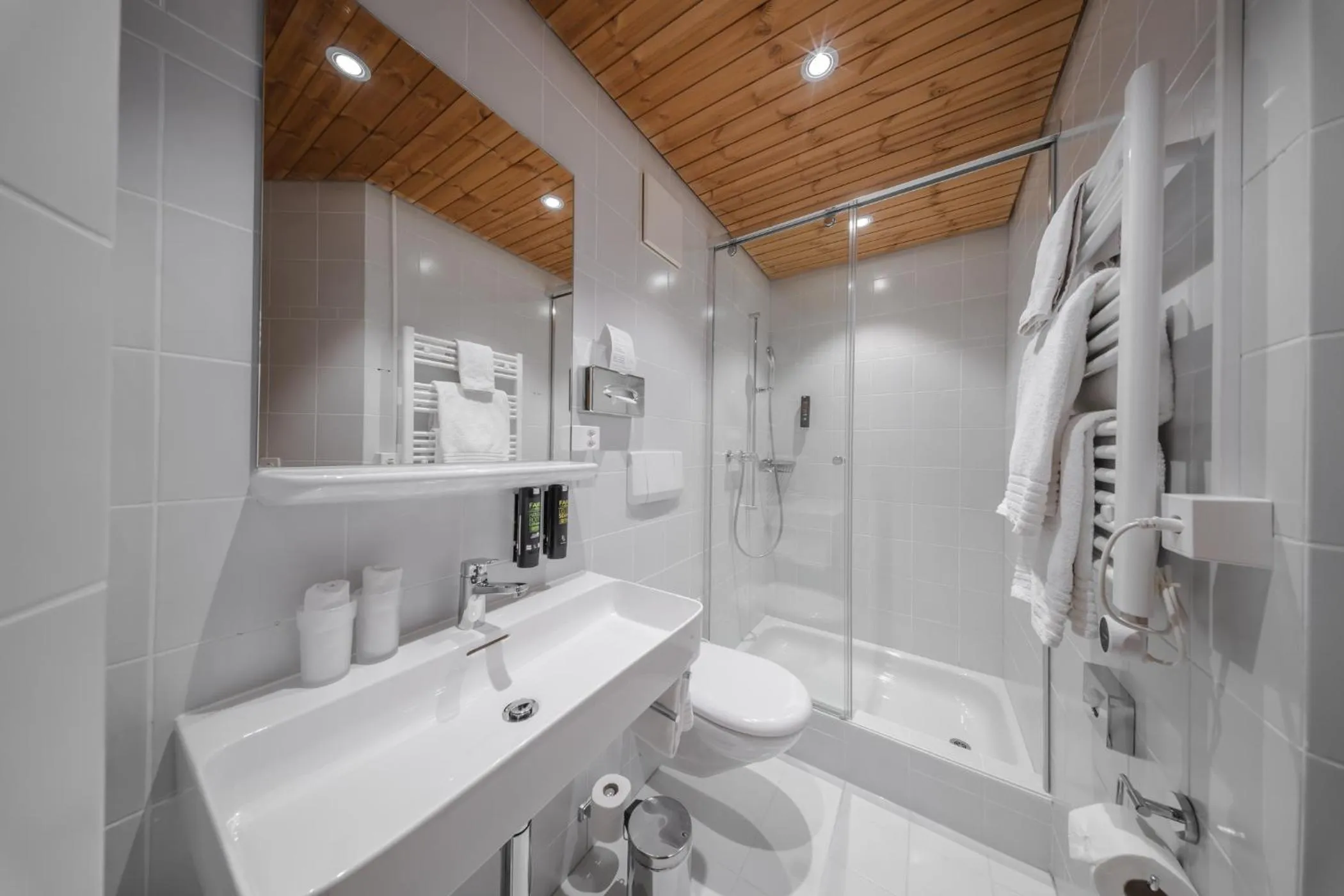 Bathroom in Hotel Quellenhof - Self Check-in & Adults Only