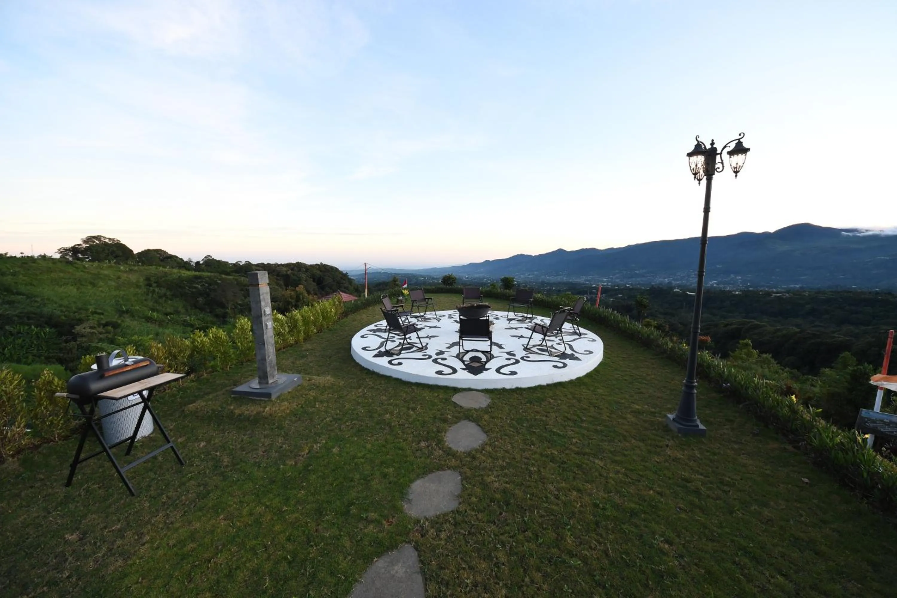 Mountain view in Casa de Monique Villas & Glamping Retreat