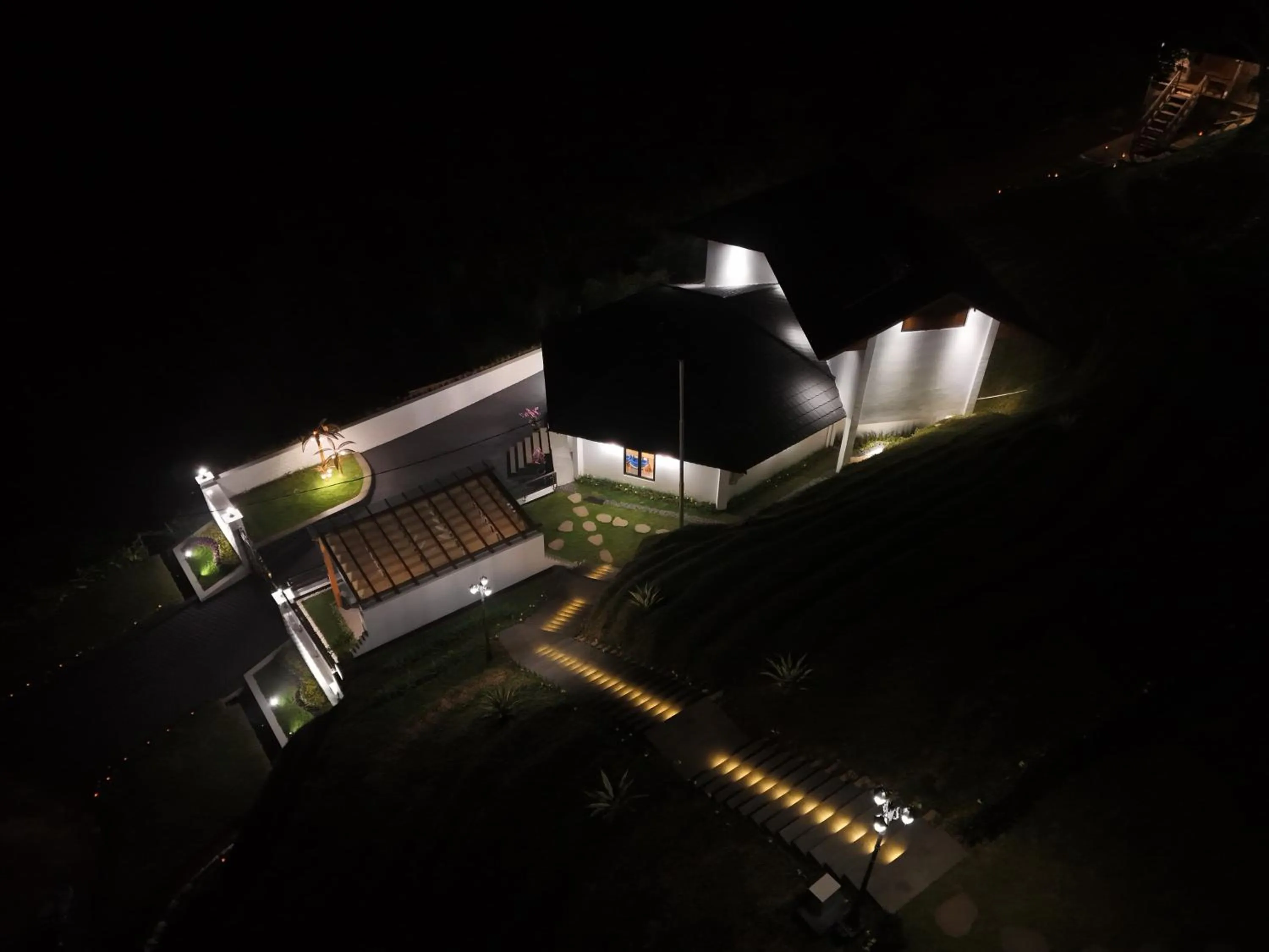 Night in Casa de Monique Villas & Glamping Retreat