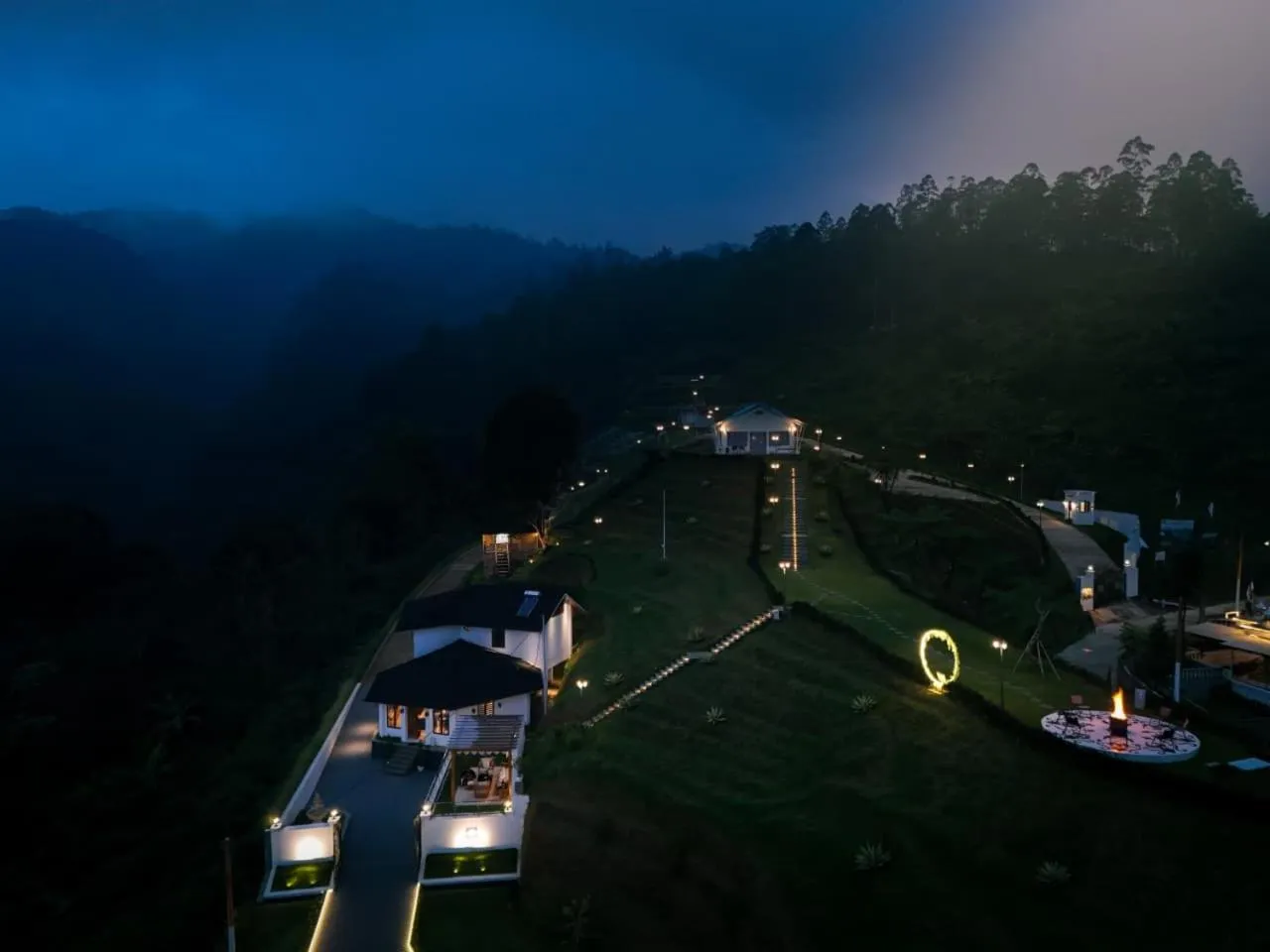 Casa de Monique Villas & Glamping Retreat