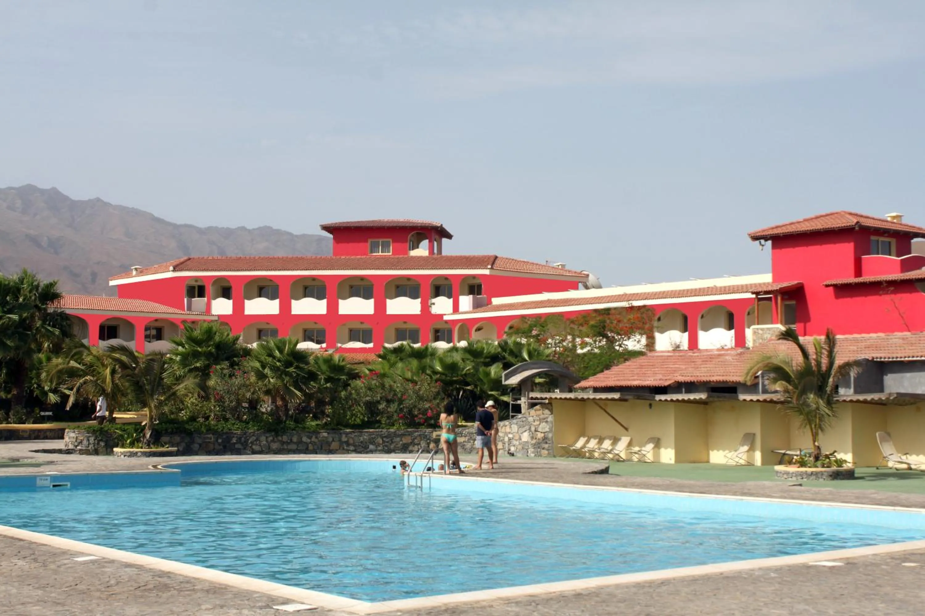Swimming pool in Hotel Santantao Art Resort