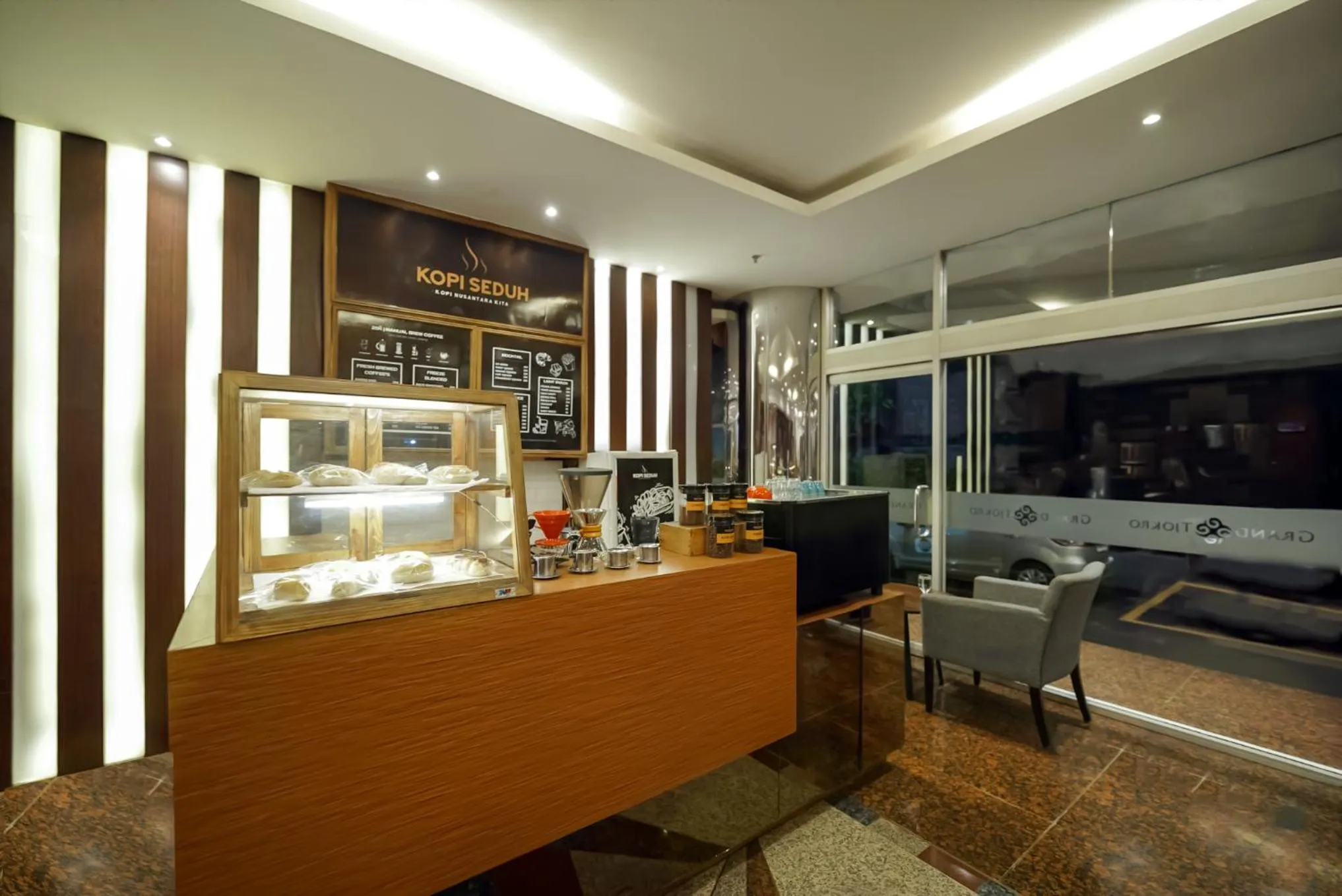 Coffee/tea facilities in Grand Tjokro Jakarta