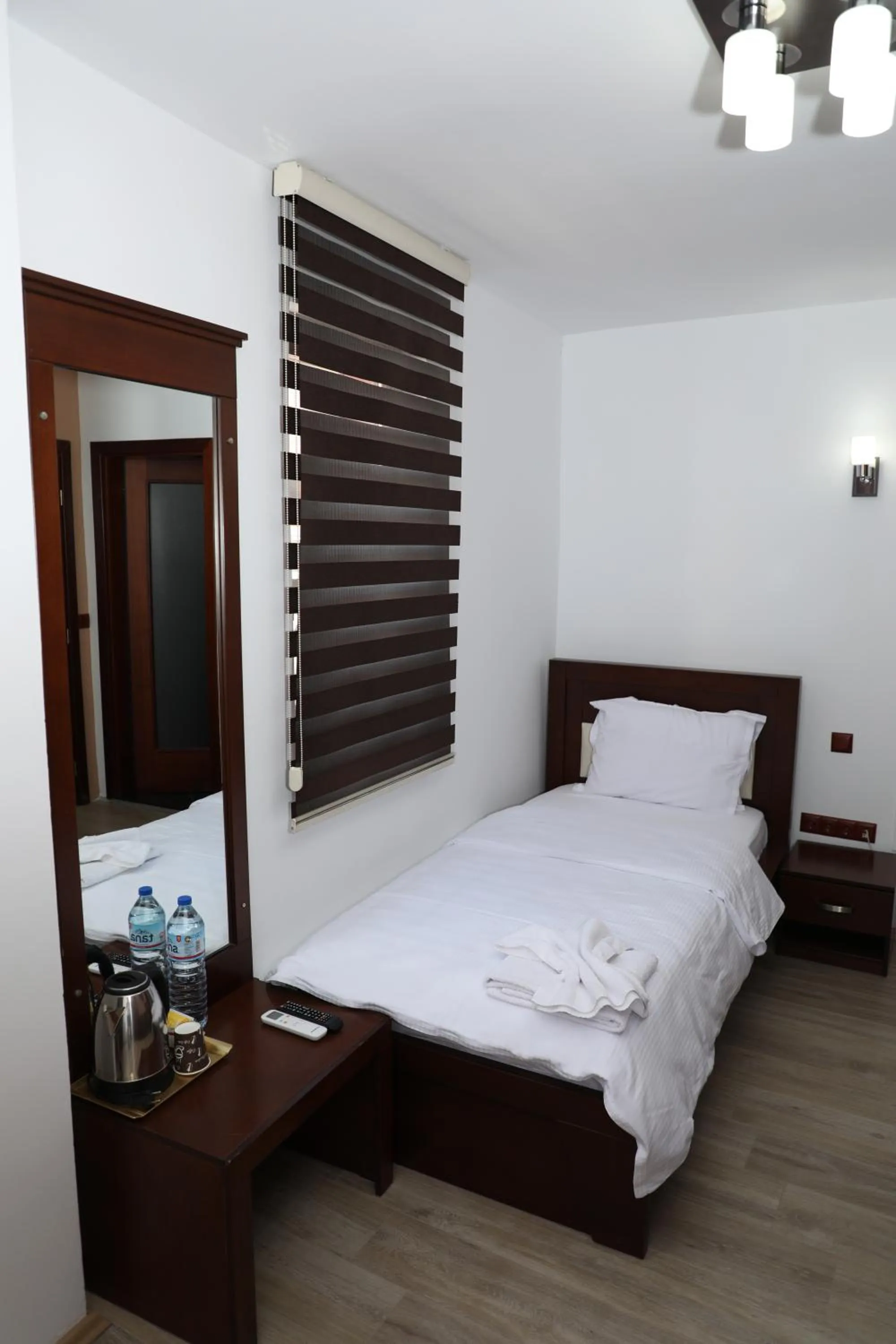 Bedroom, Bed in Bruti Hotel