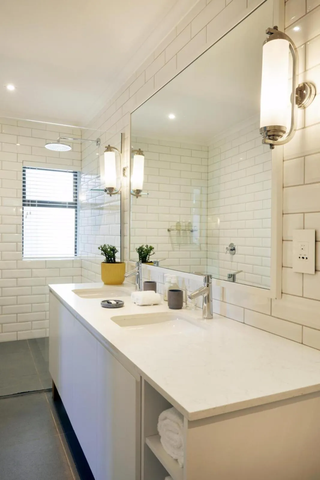 Bathroom in More Quarters Hotel