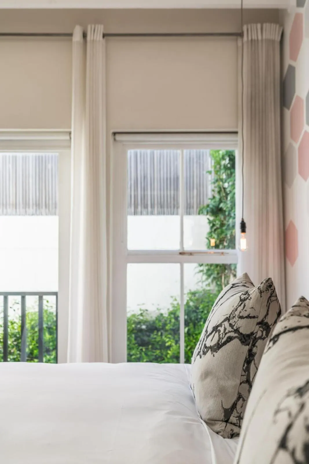 Bedroom in More Quarters Hotel