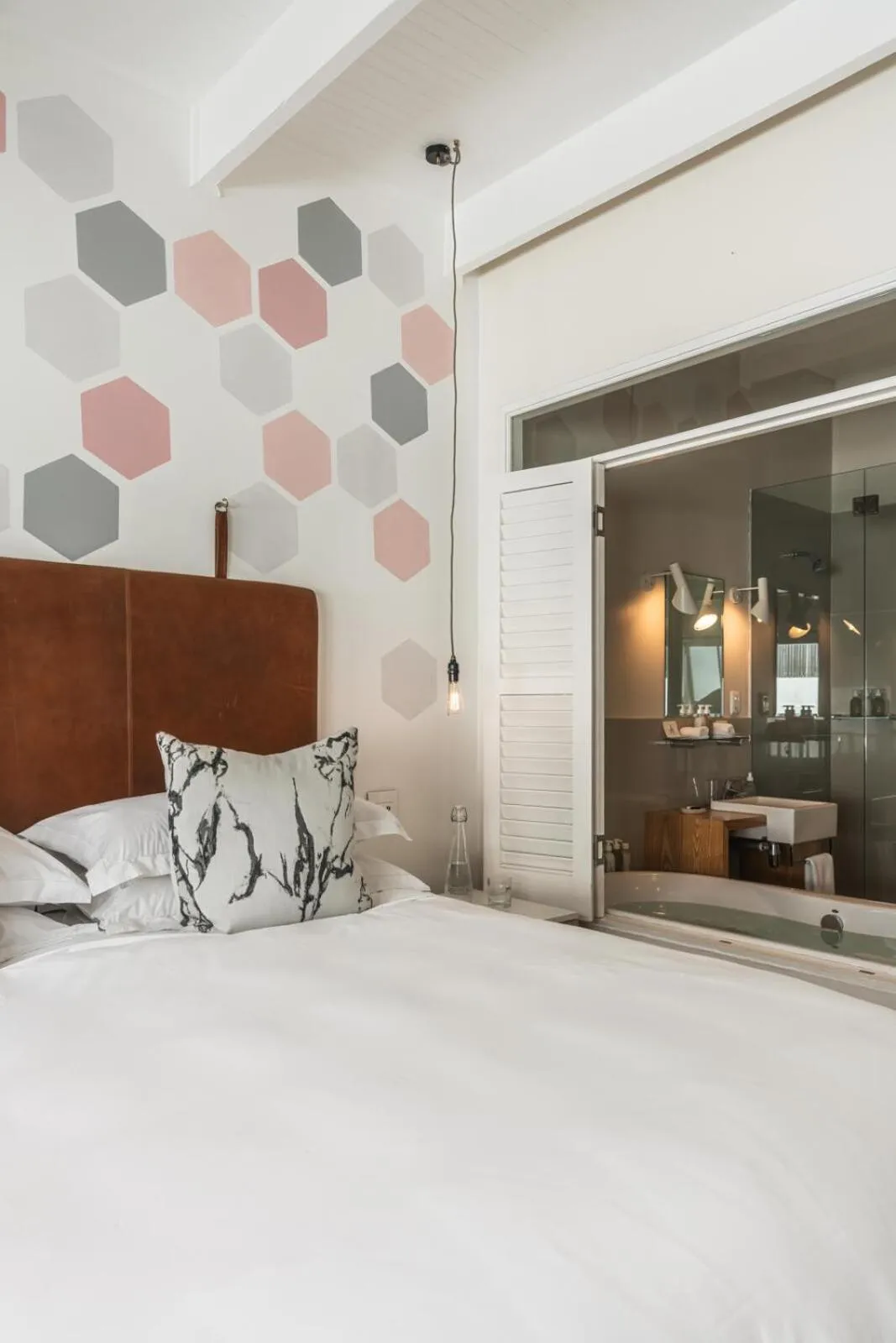 Bedroom in More Quarters Hotel