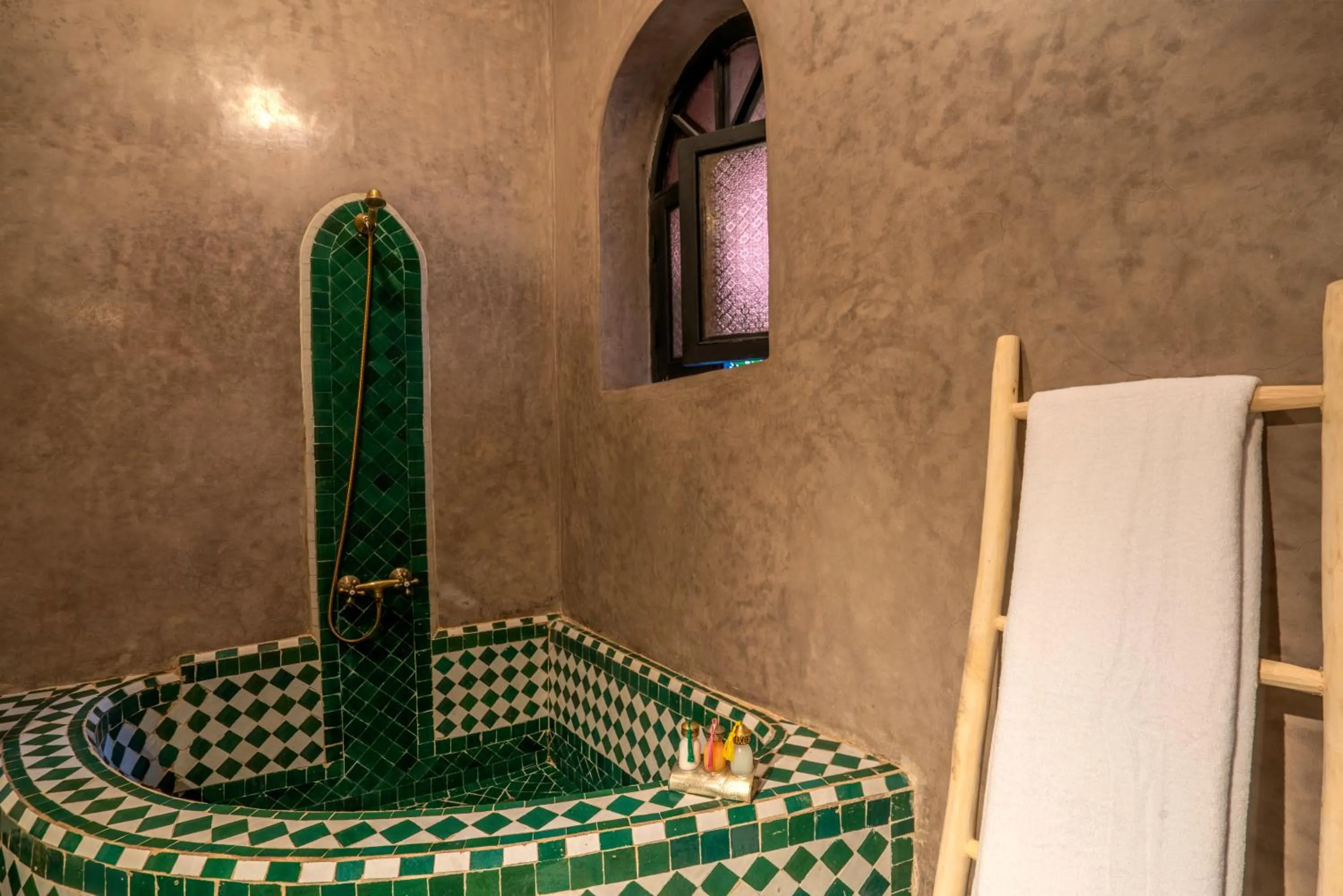 Bathroom in Riad Irhalne