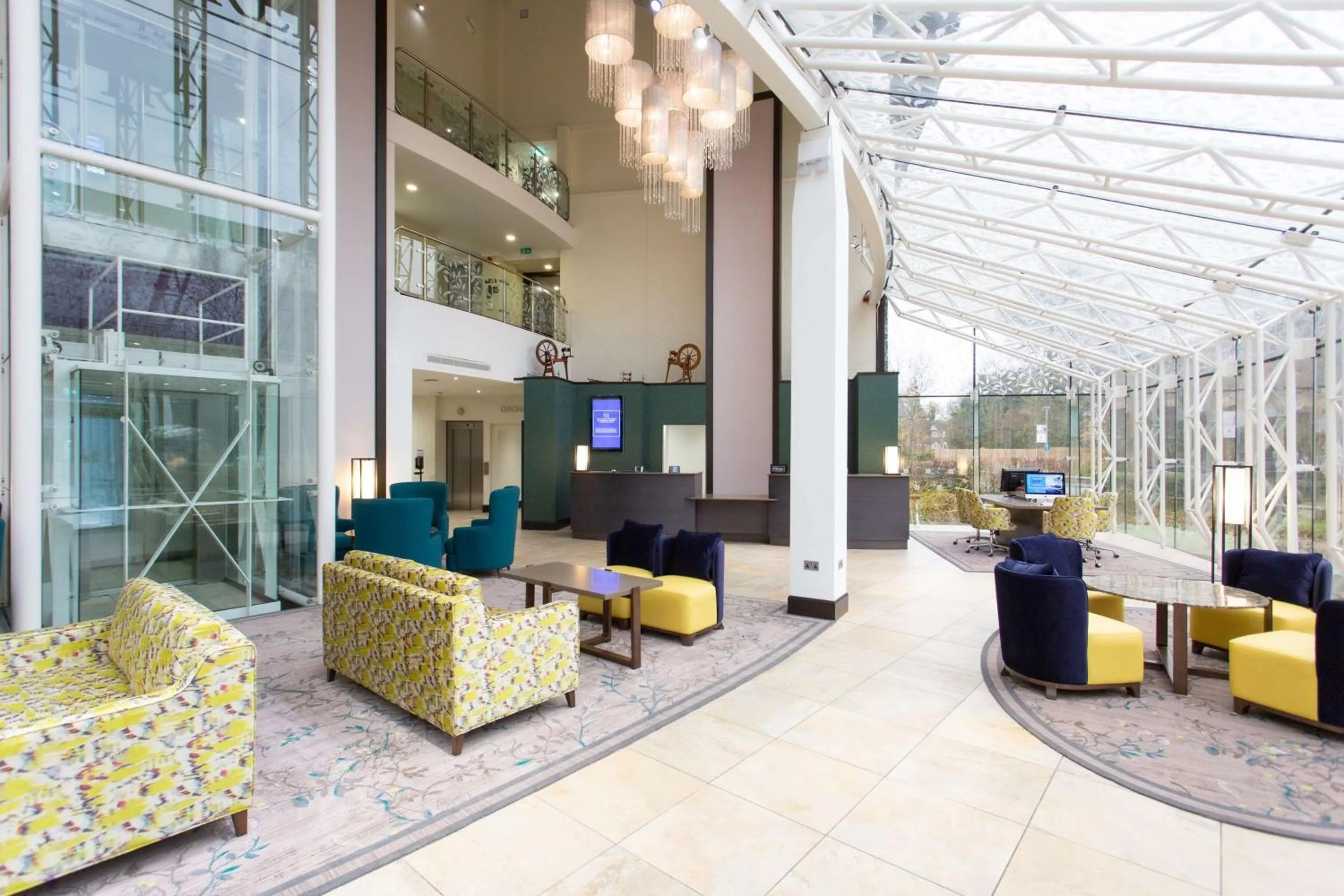 Lobby or reception in DoubleTree by Hilton Hotel Nottingham - Gateway