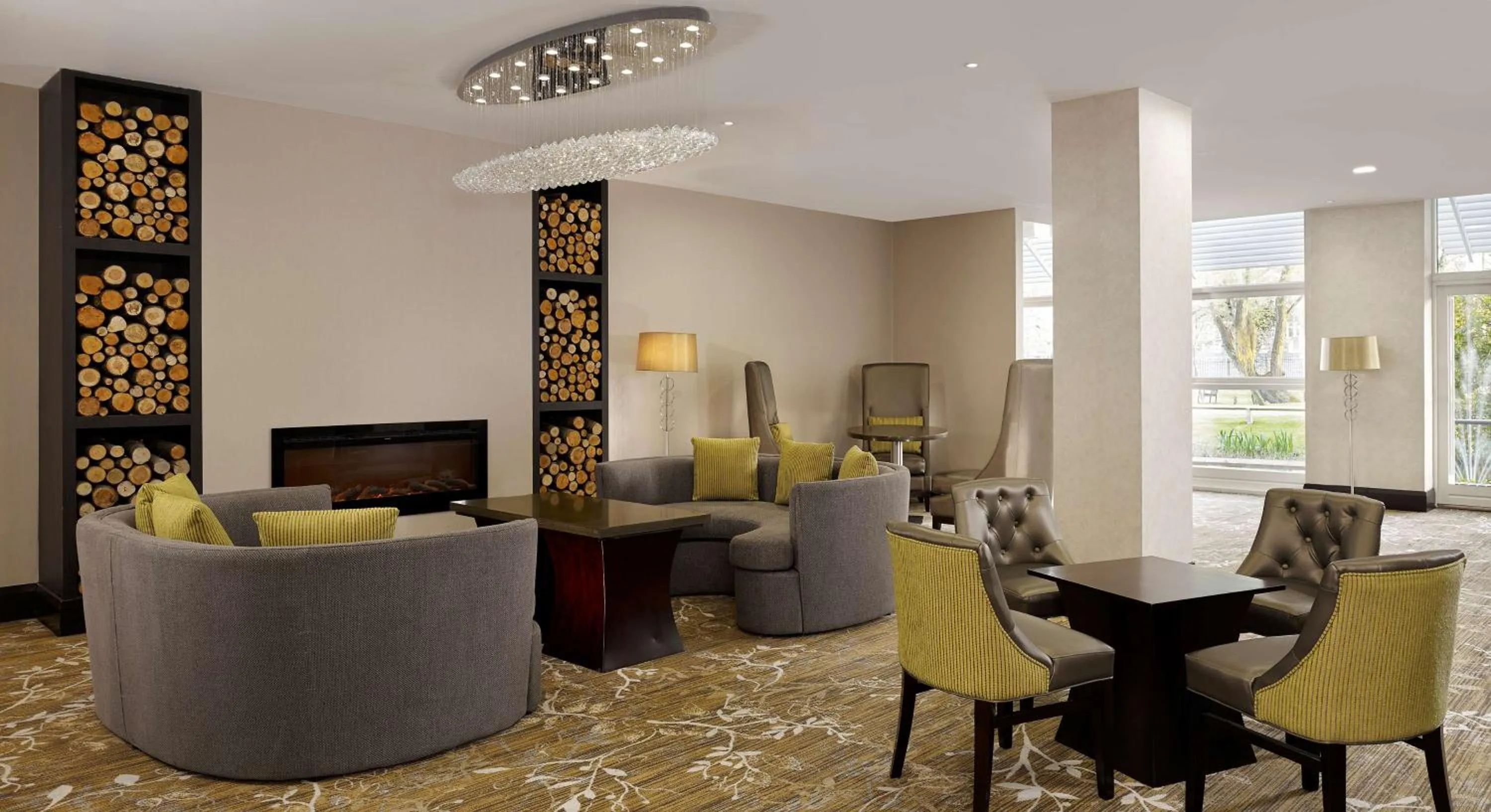 Lounge or bar in DoubleTree by Hilton Hotel Nottingham - Gateway
