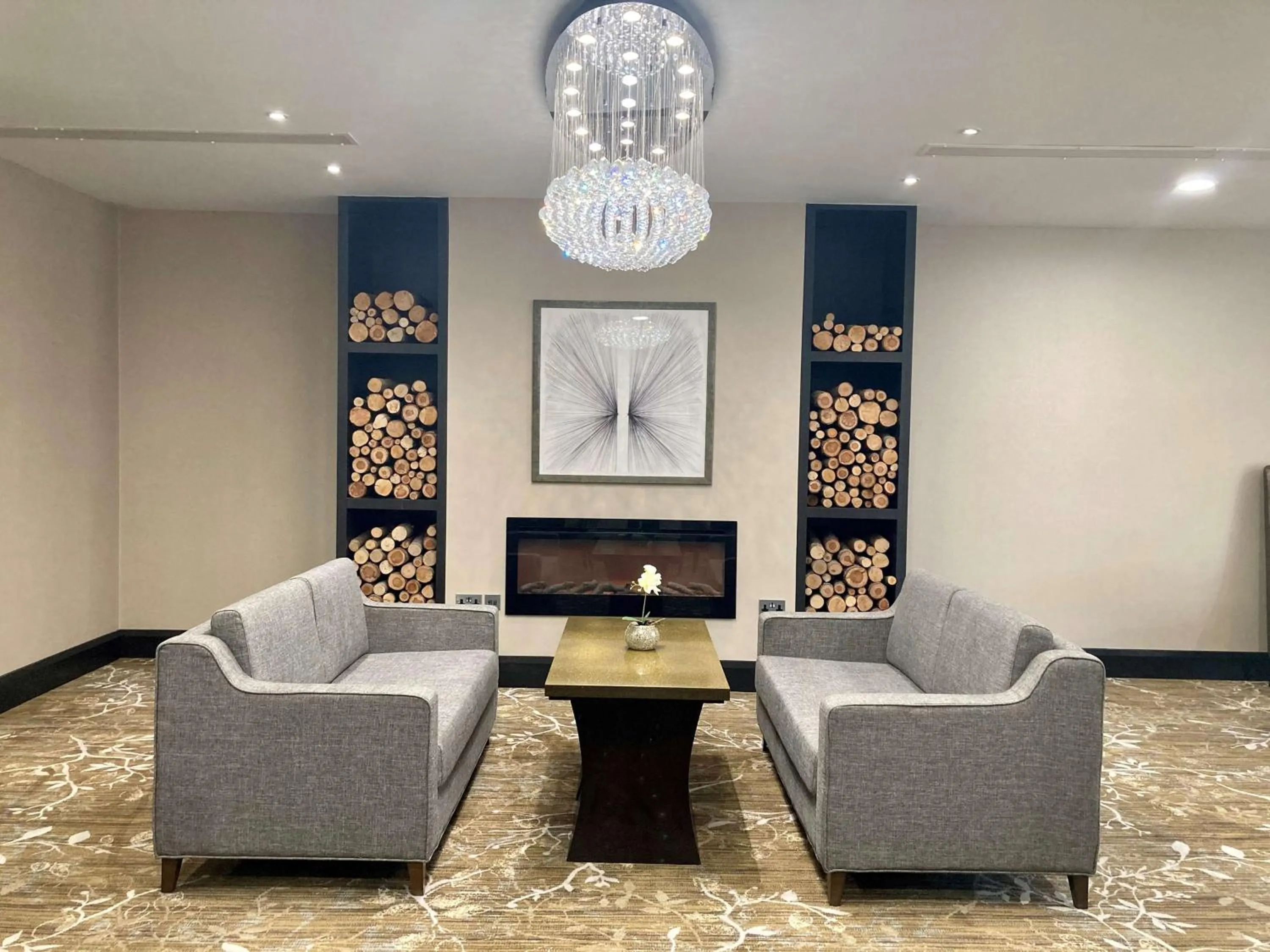 Lobby or reception in DoubleTree by Hilton Hotel Nottingham - Gateway