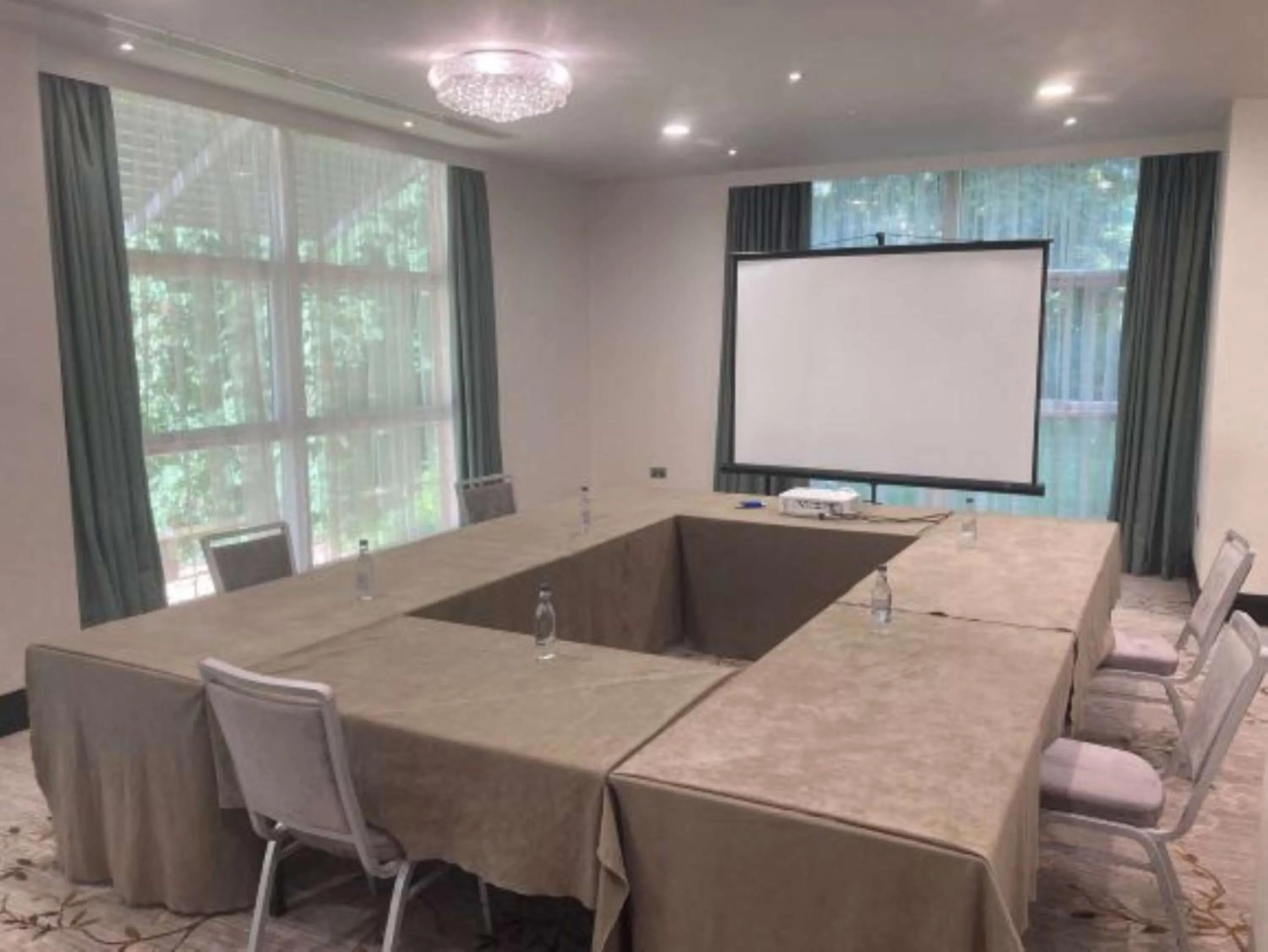 Meeting/conference room in DoubleTree by Hilton Hotel Nottingham - Gateway