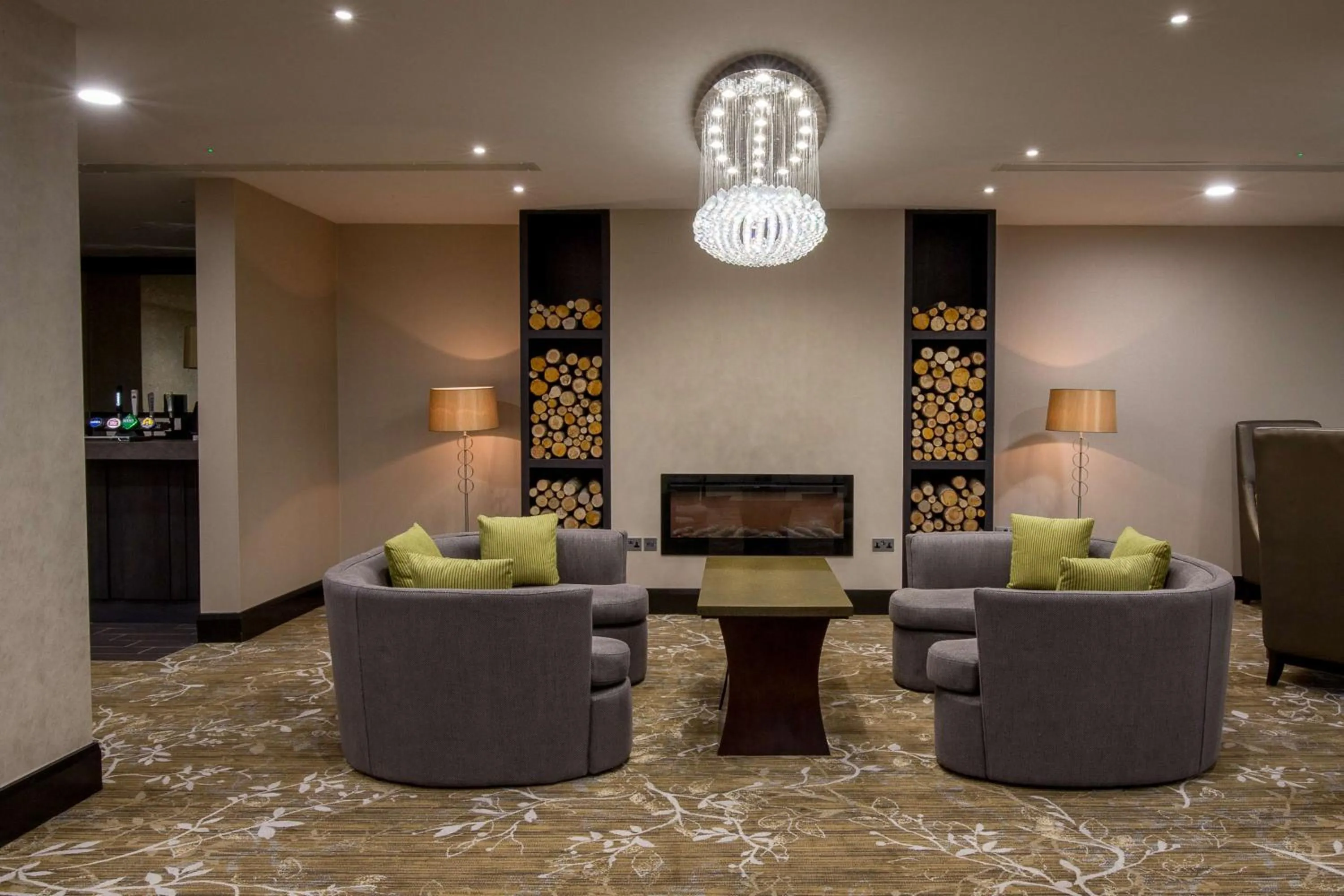 Lounge or bar in DoubleTree by Hilton Hotel Nottingham - Gateway