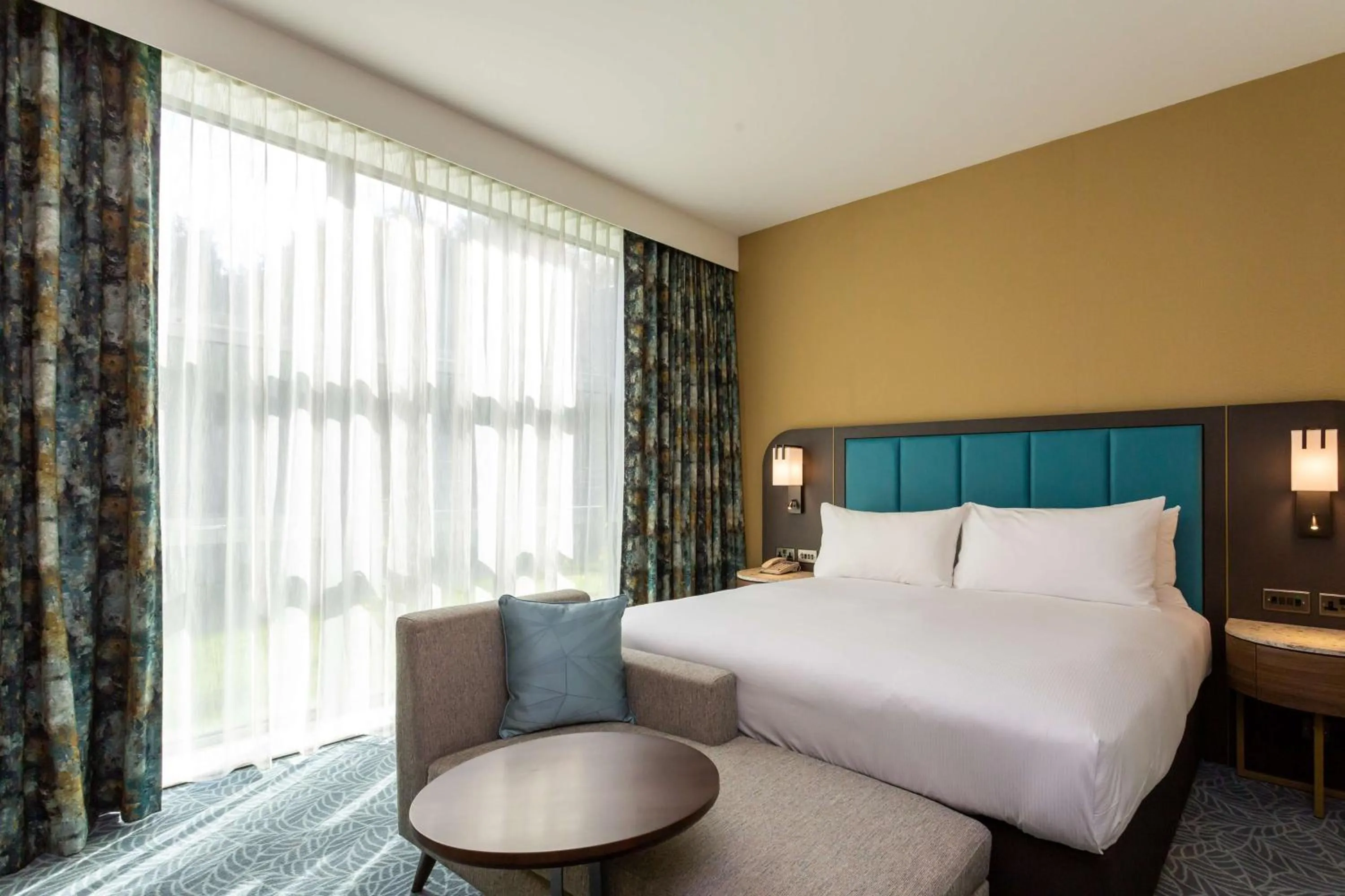 Bed in DoubleTree by Hilton Hotel Nottingham - Gateway