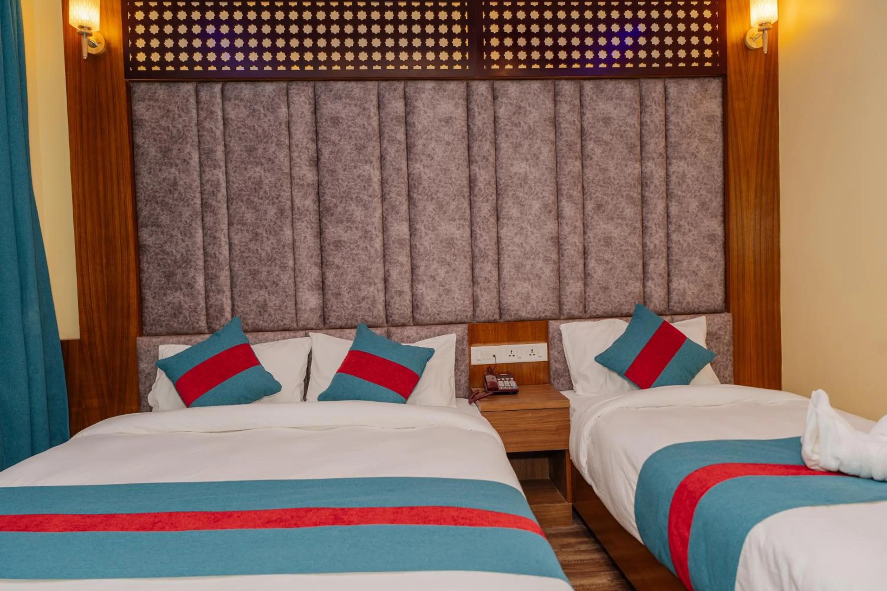 Bedroom, Bed in Hotel Royal Airport