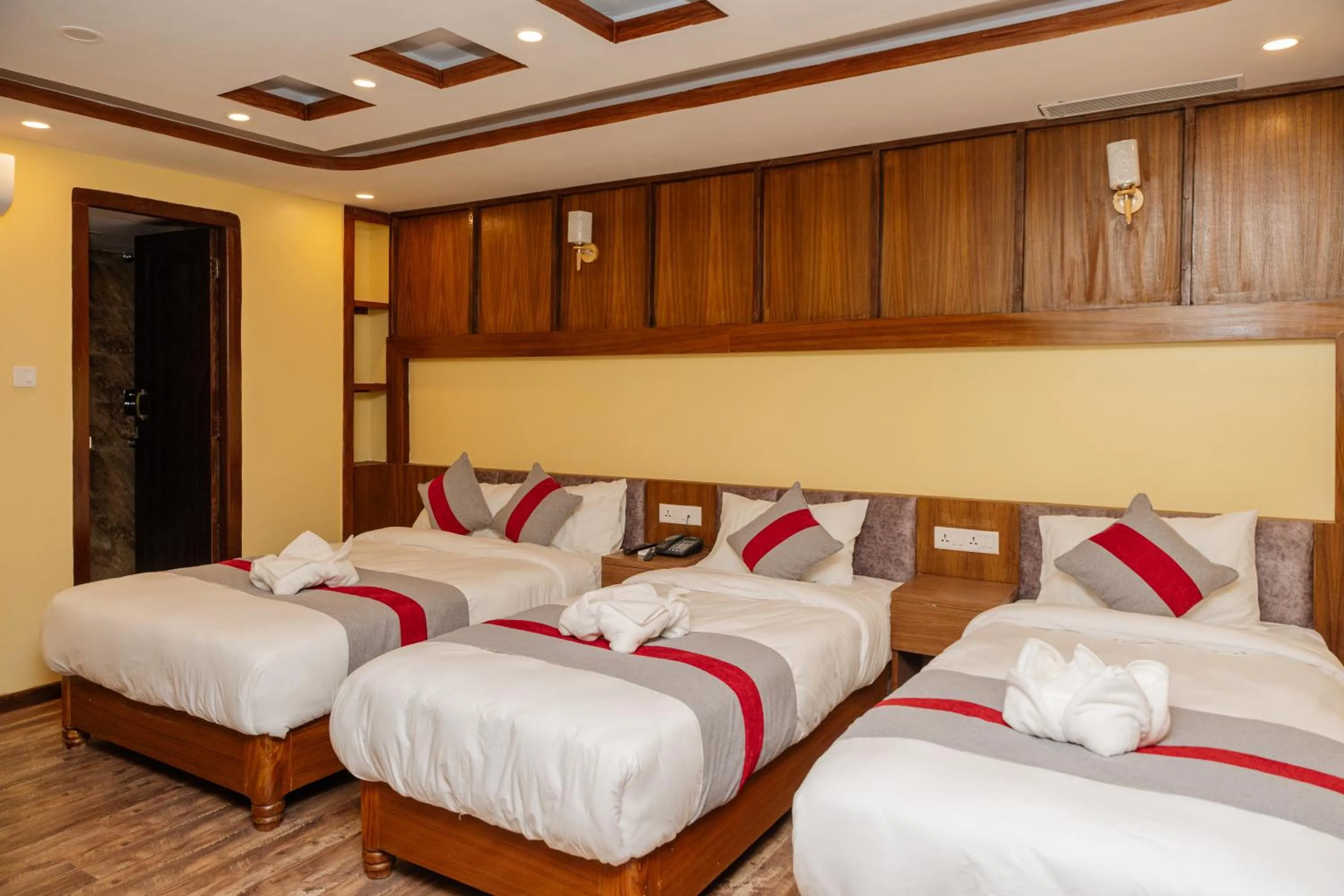 Bedroom, Bed in Hotel Royal Airport