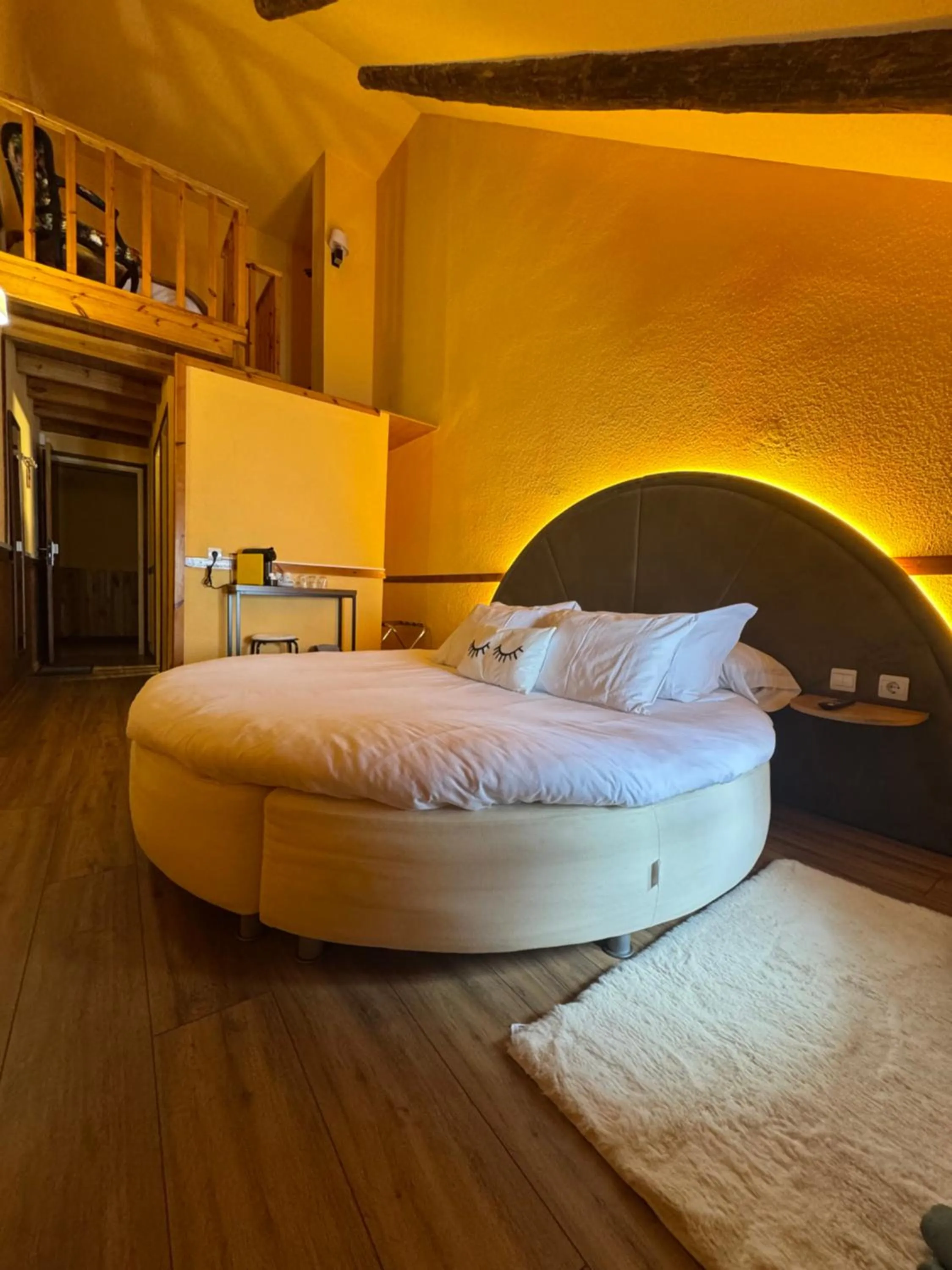 Photo of the whole room, Bed in Hotel Copacabana