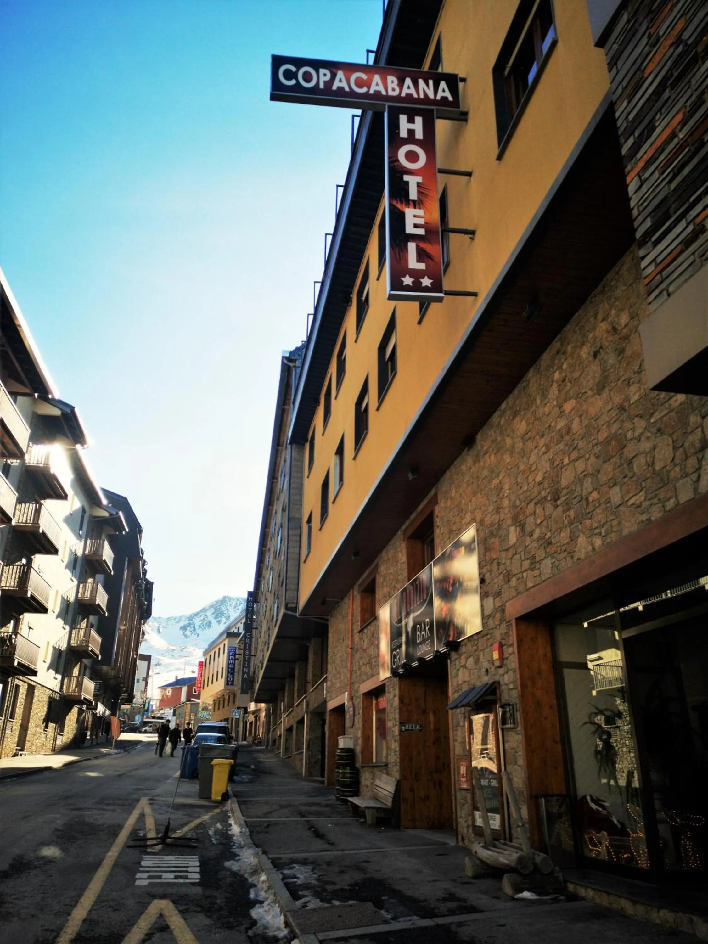 Facade/entrance in Hotel Copacabana