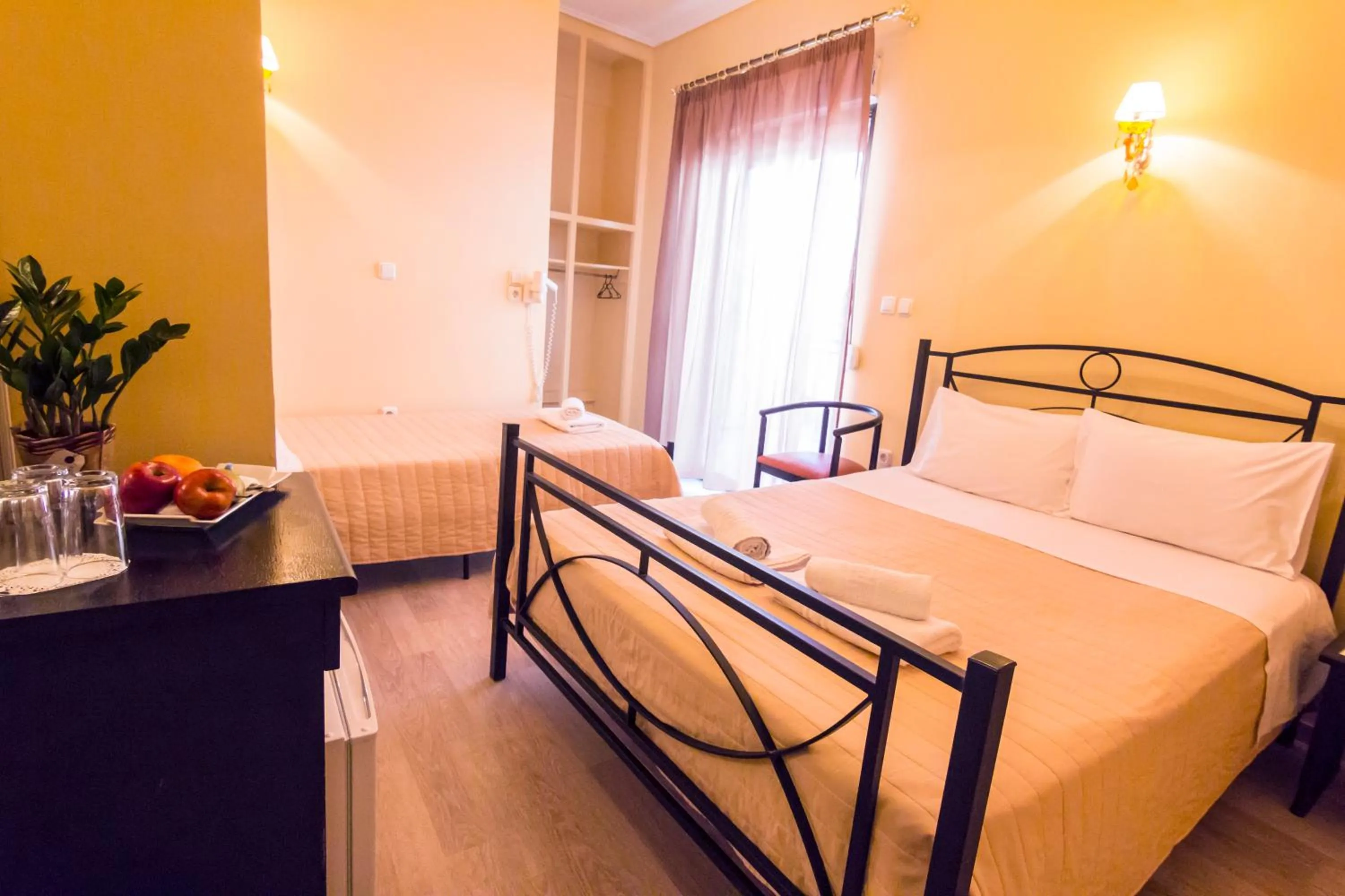 Photo of the whole room, Bed in Zappion Hotel