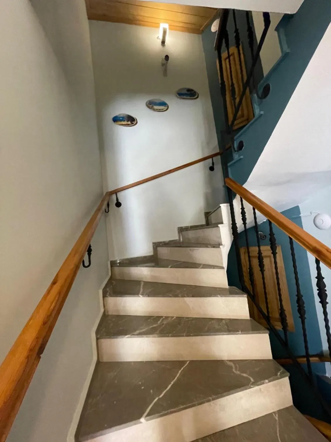 Property building in Veziroğlu Apart