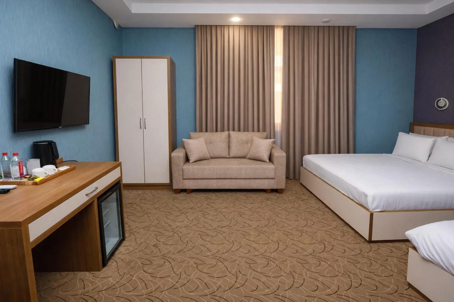 Bed in Royal Meridien Hotel