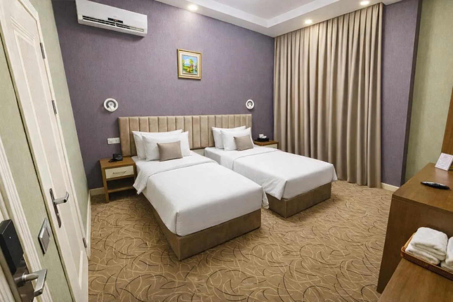 Bed in Royal Meridien Hotel