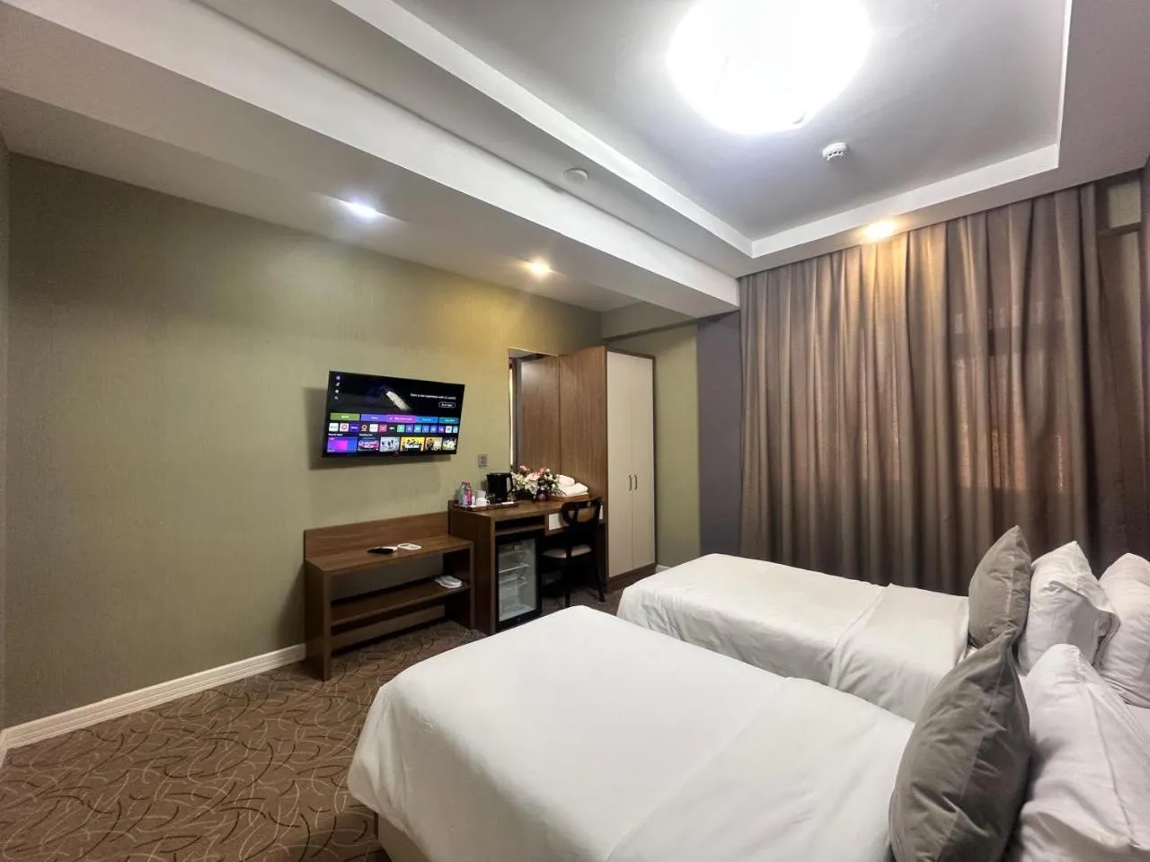 Bed in Royal Meridien Hotel