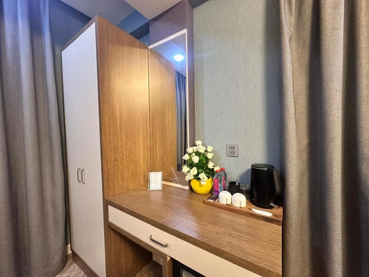 wardrobe in Royal Meridien Hotel