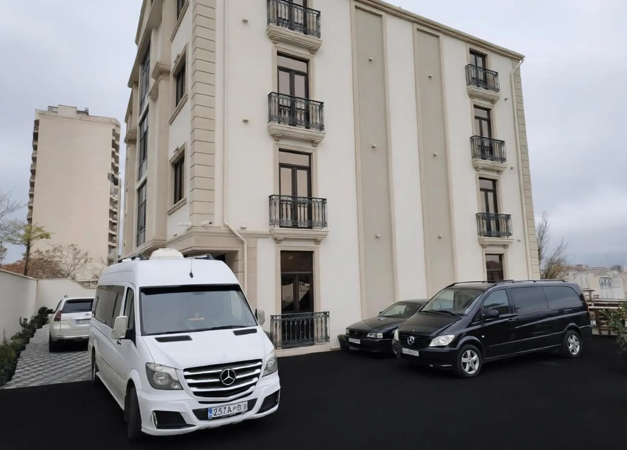 Parking in Royal Meridien Hotel