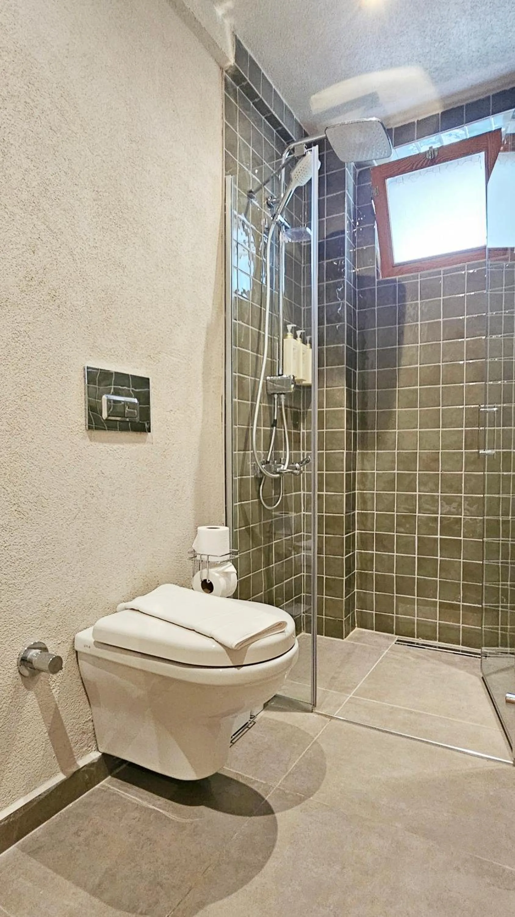 Bathroom in Nephos Beach Hotel