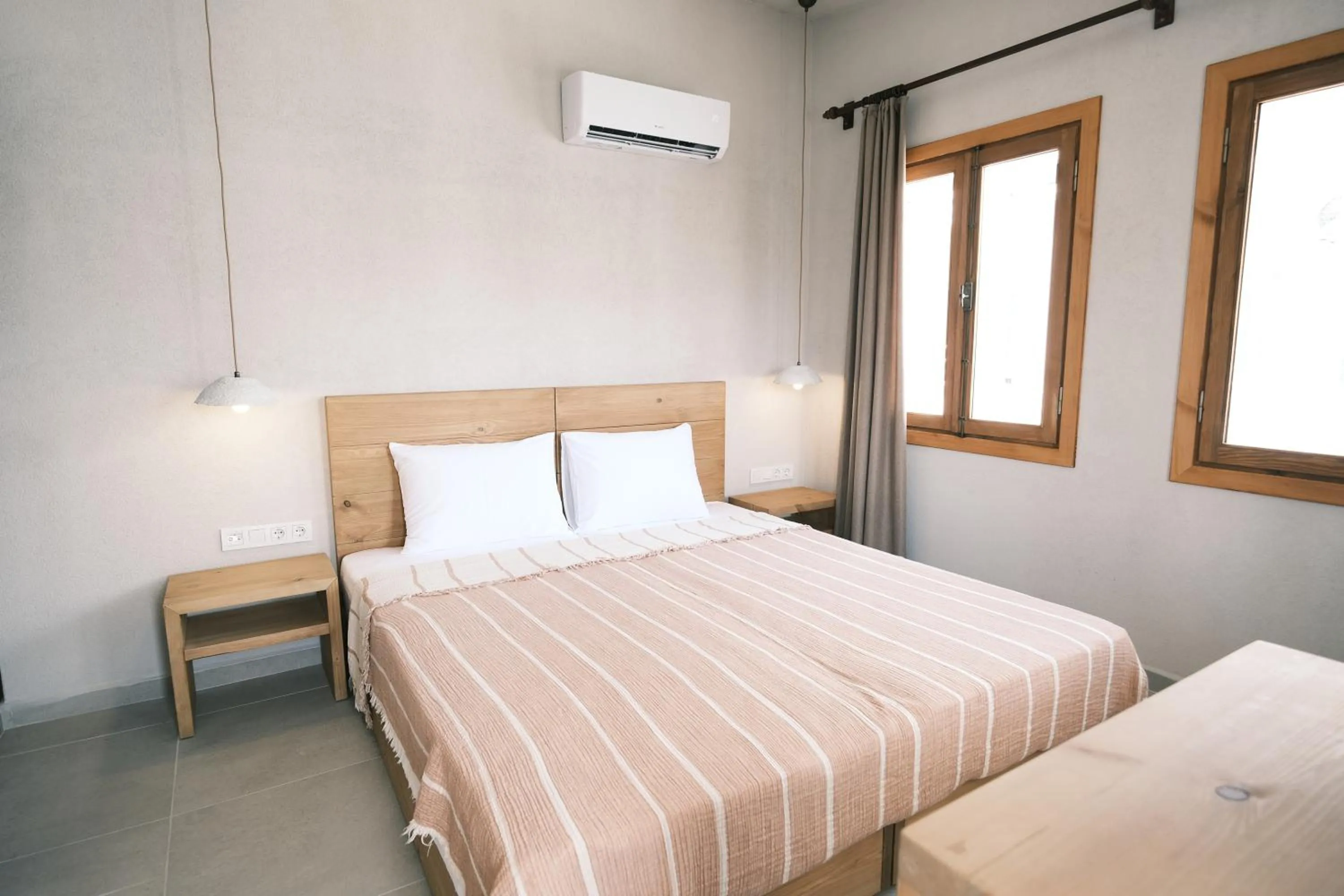 Bed in Nephos Beach Hotel